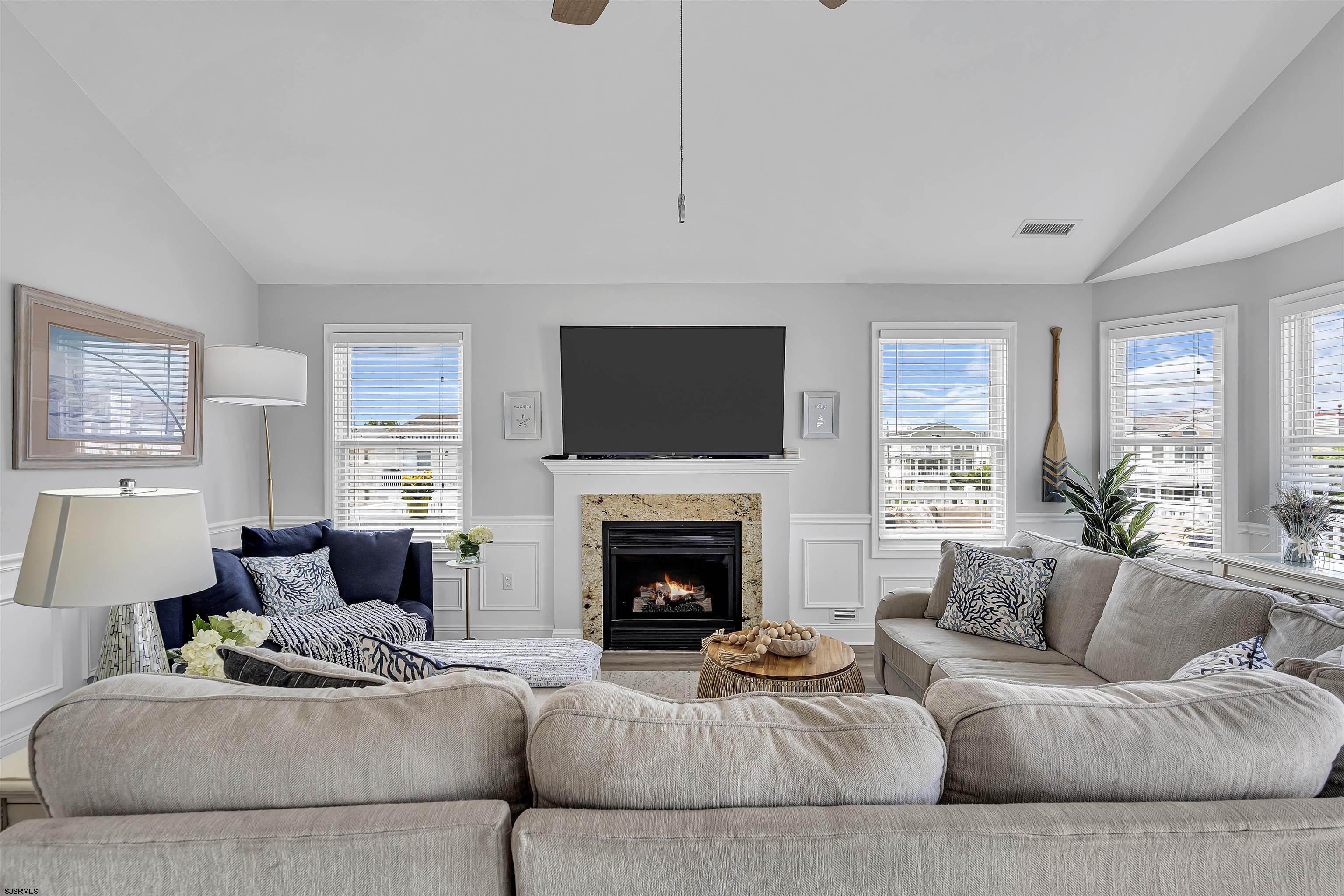 202 32nd Street Unit: 2