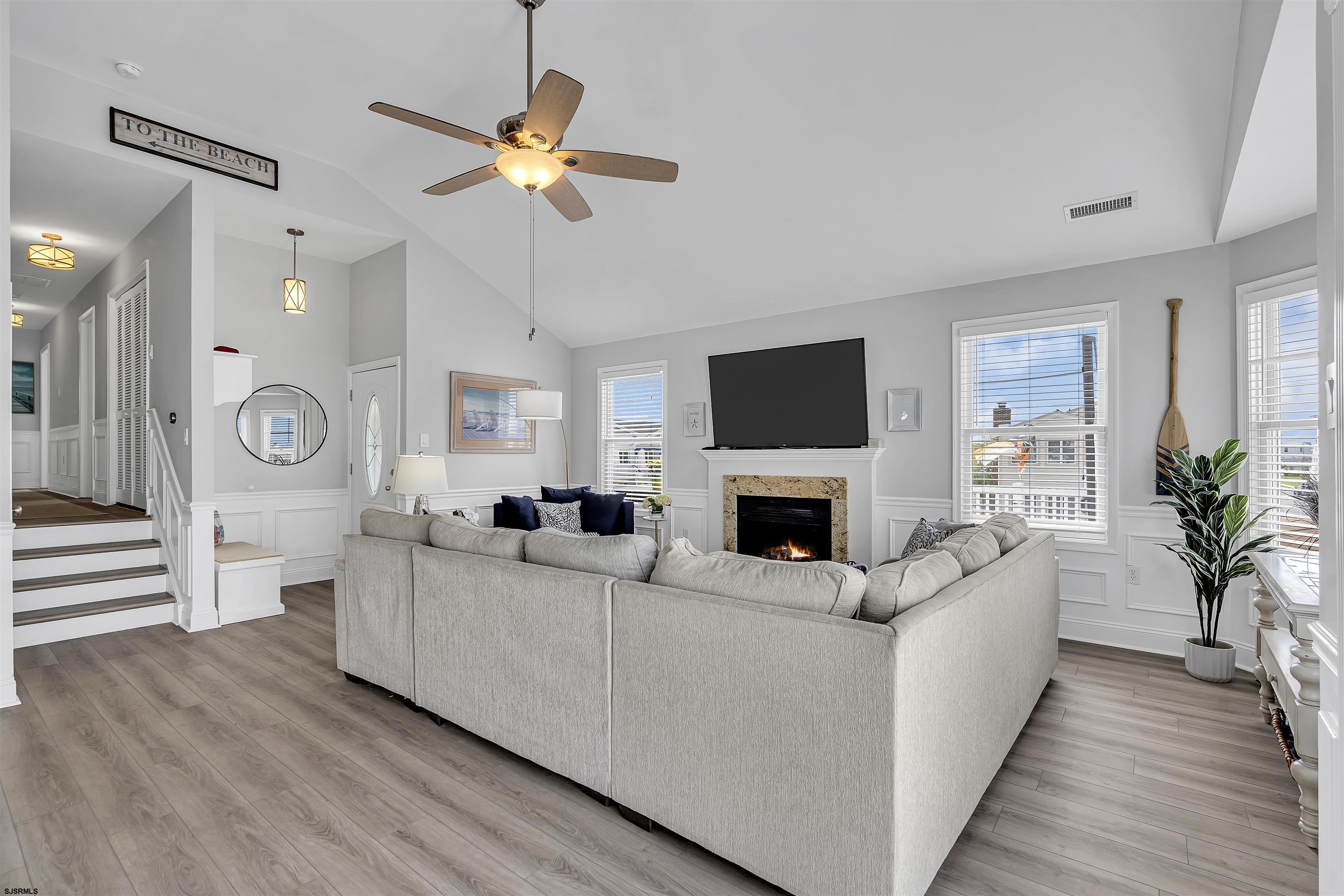 202 32nd Street Unit: 2