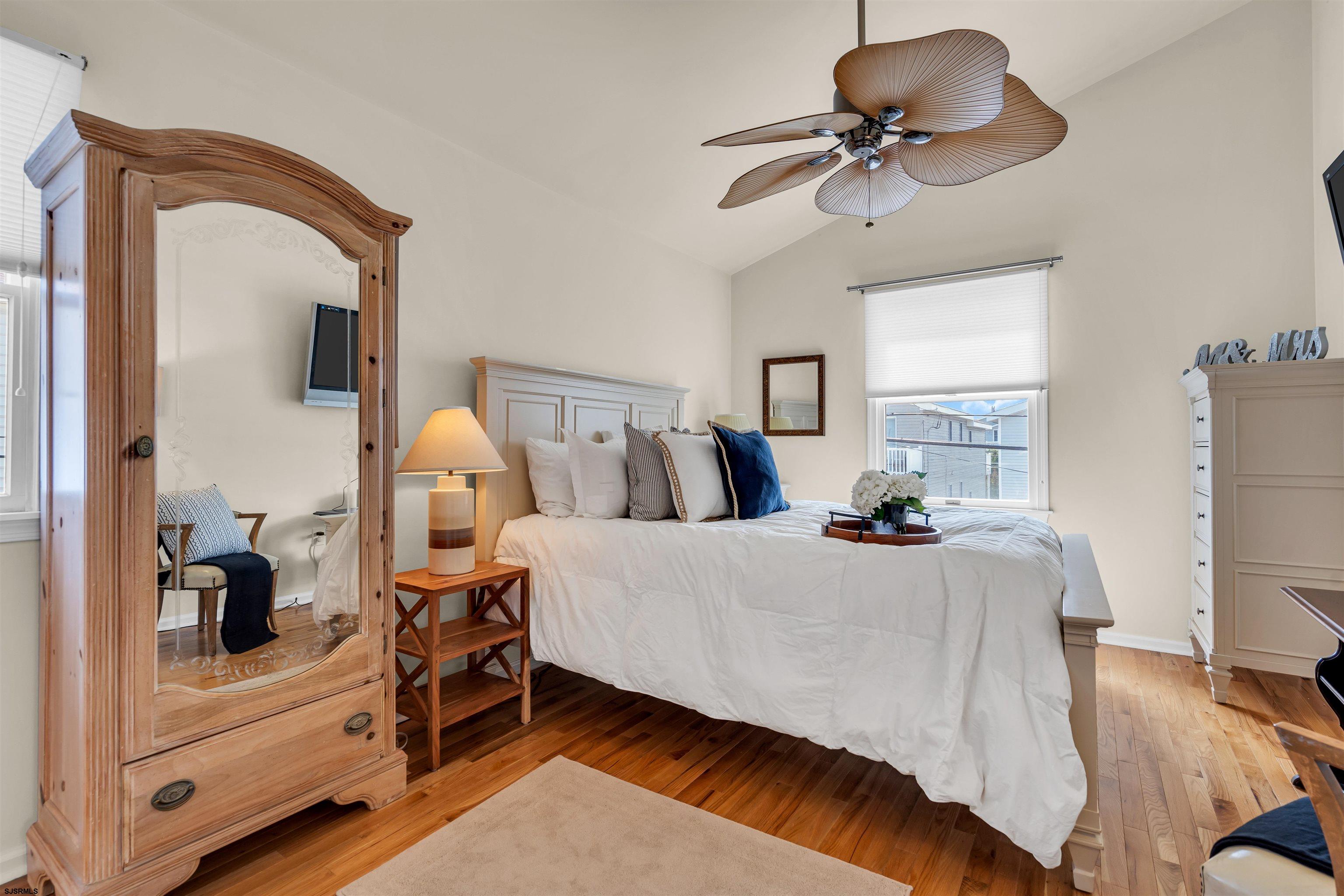 3611 West Ave Unit: 2