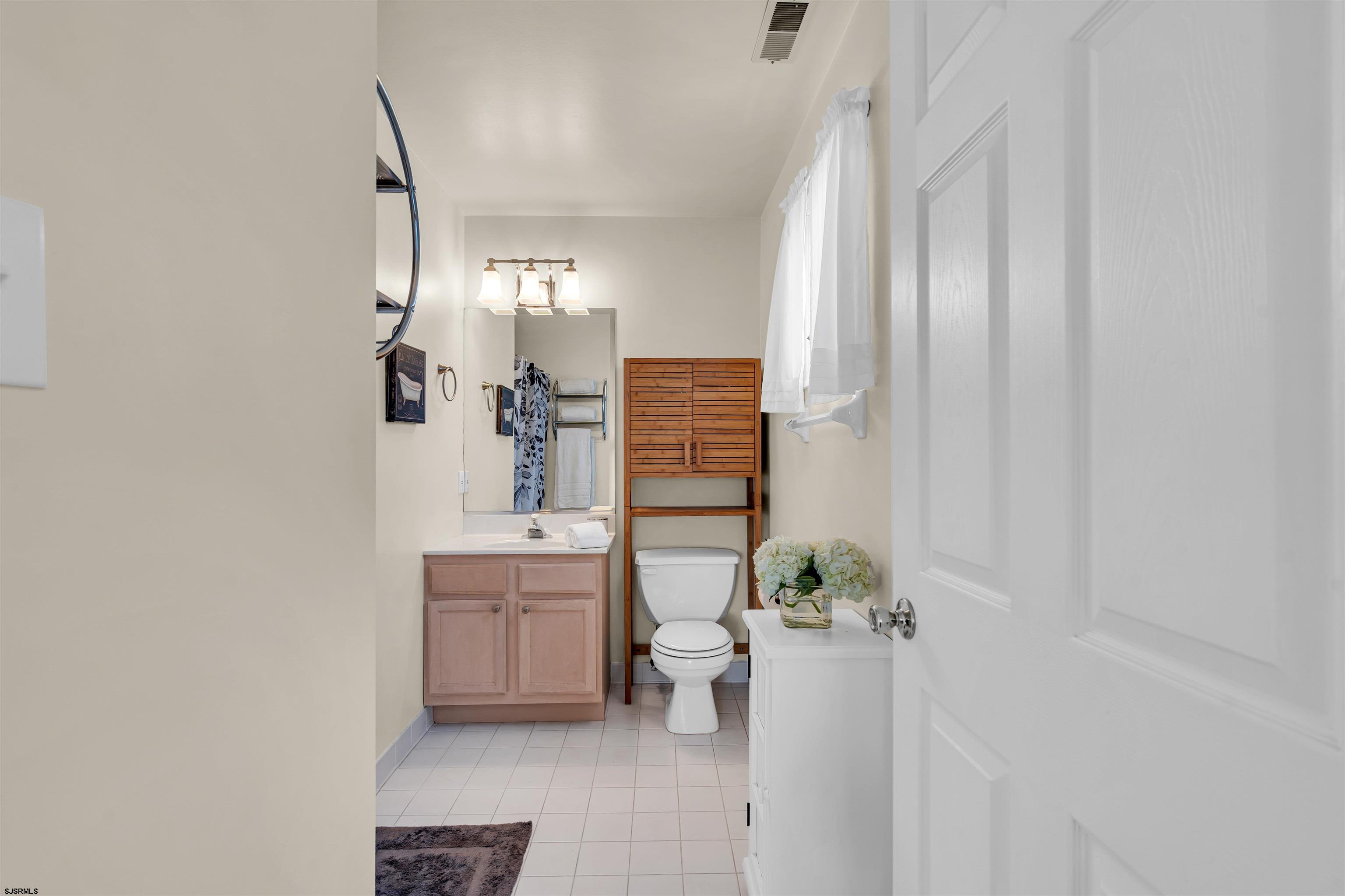 3611 West Ave Unit: 2