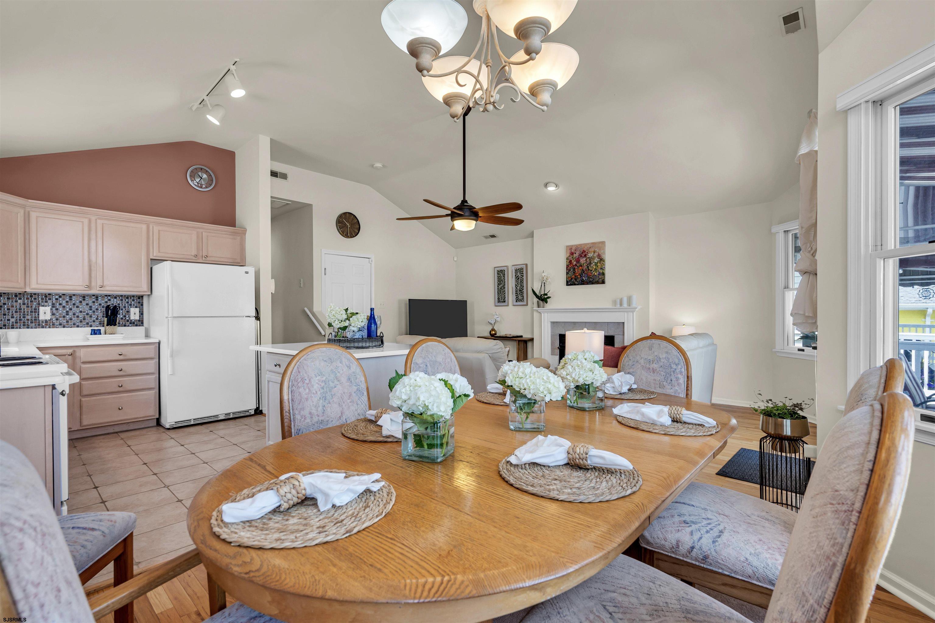 3611 West Ave Unit: 2