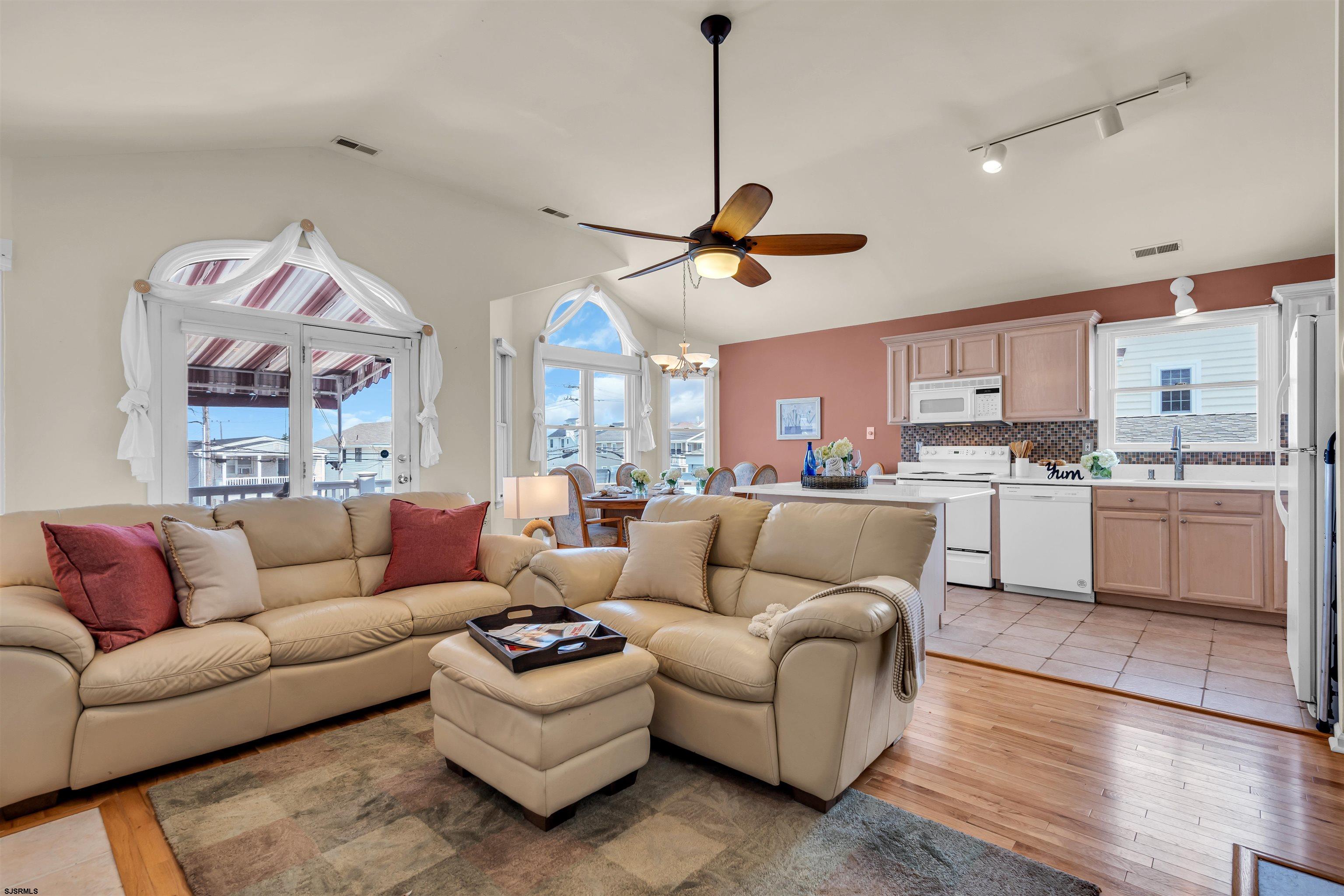 3611 West Ave Unit: 2