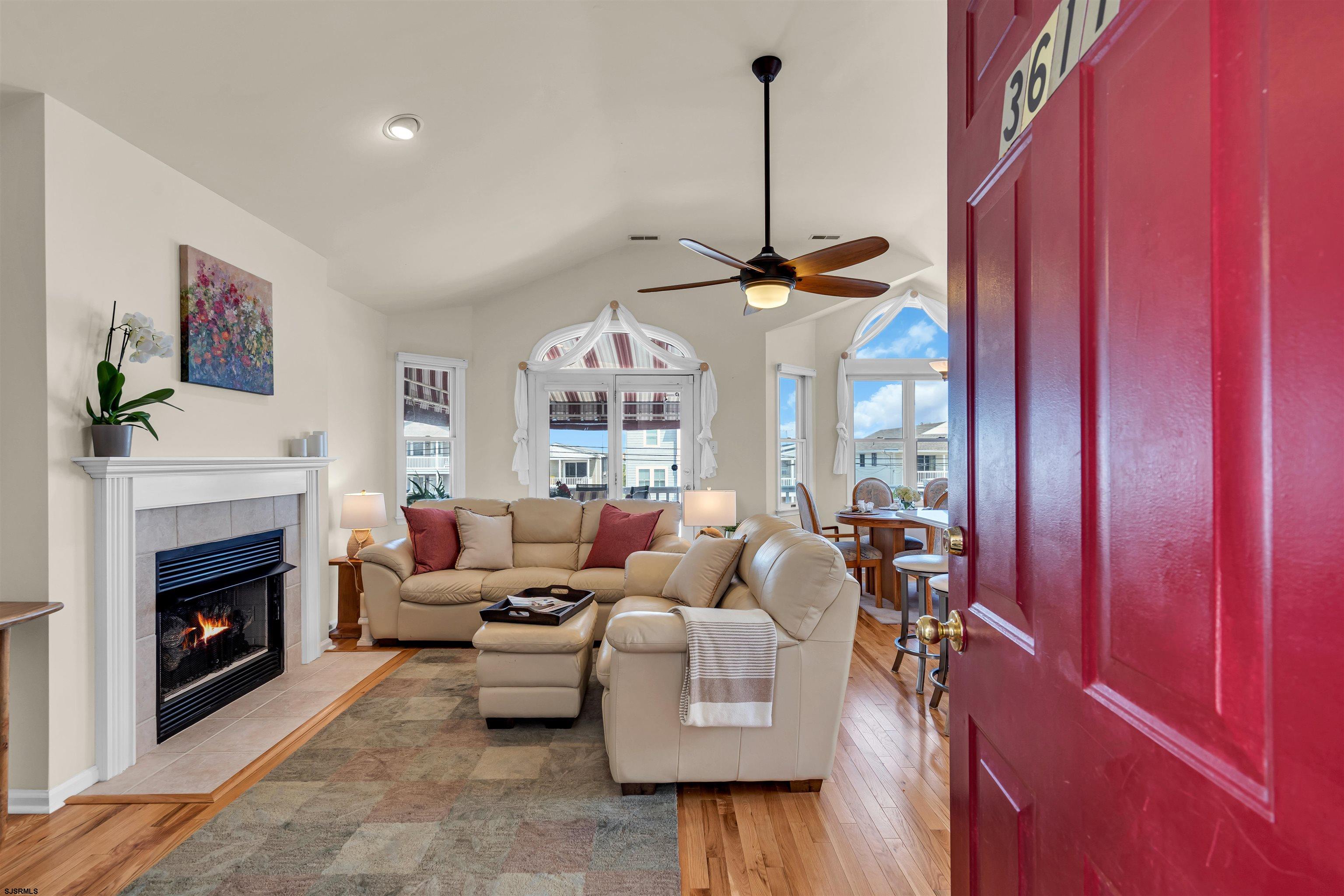 3611 West Ave Unit: 2