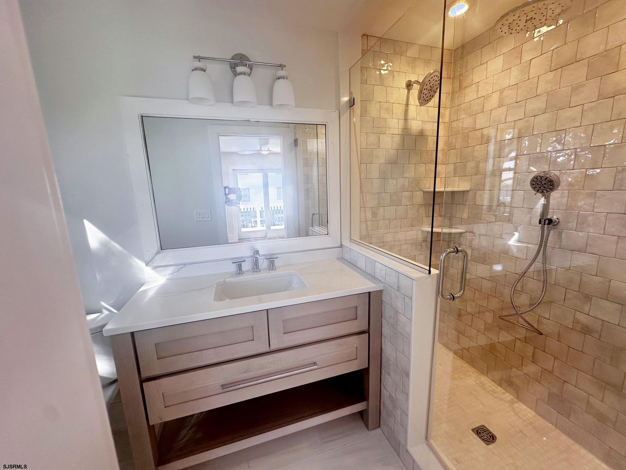 917 5th Street Unit: 1