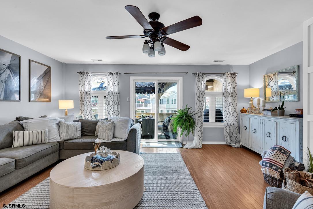 7 W 6th Street Unit: 7