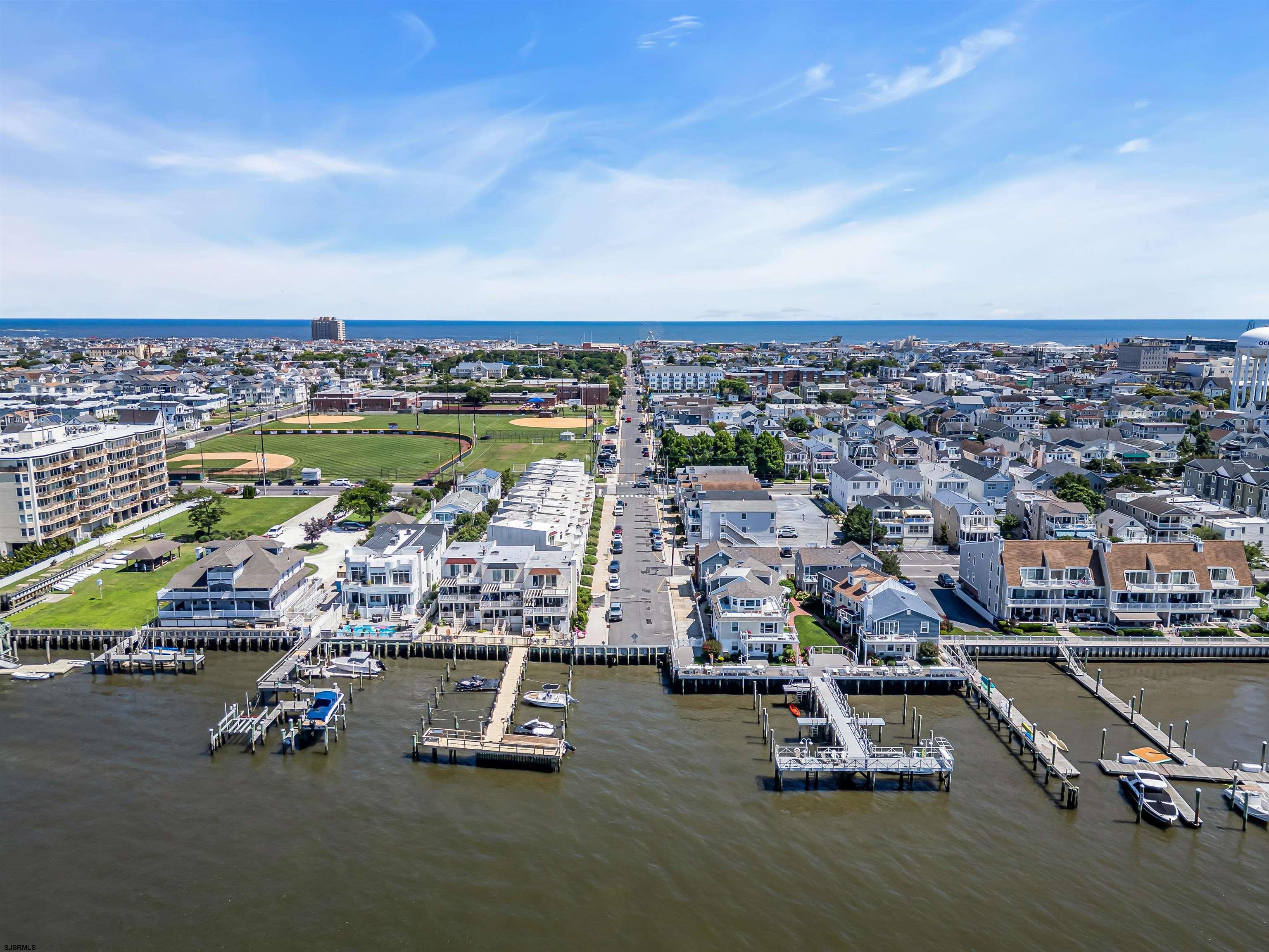 7 W 6th Street Unit: 7