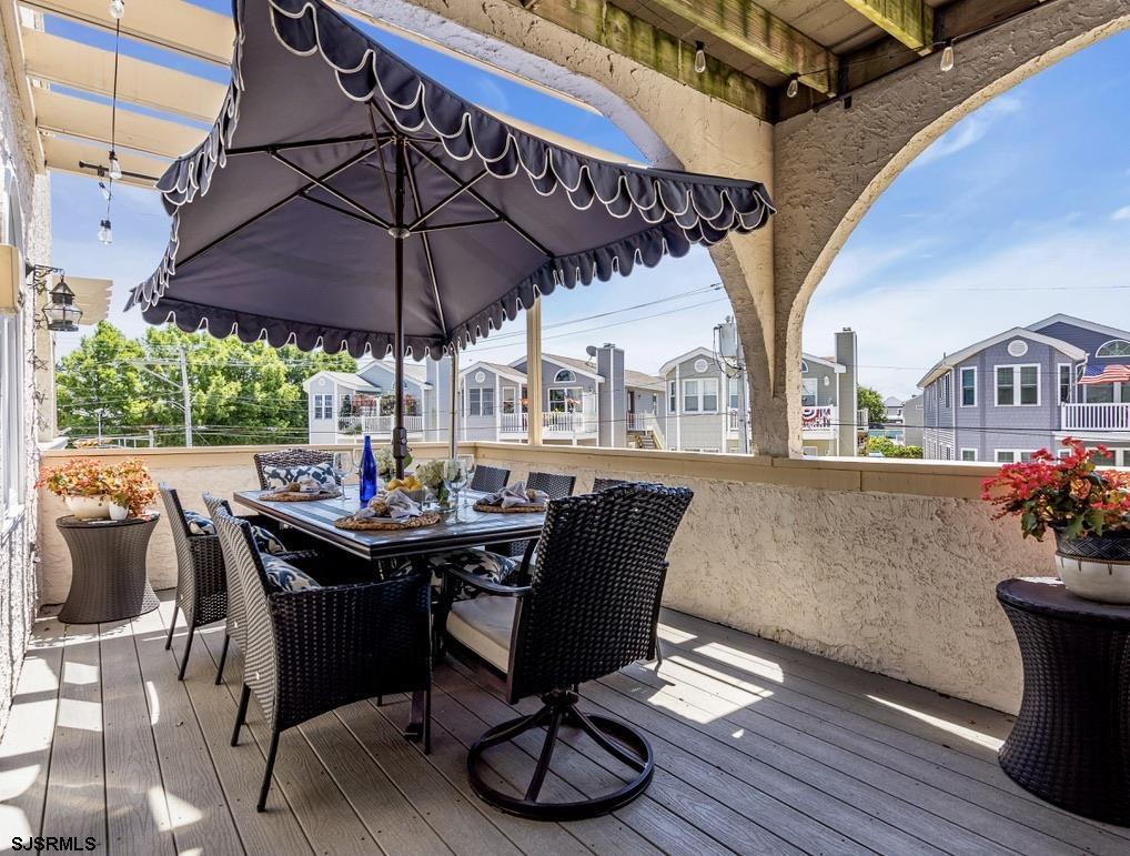 7 W 6th Street Unit: 7