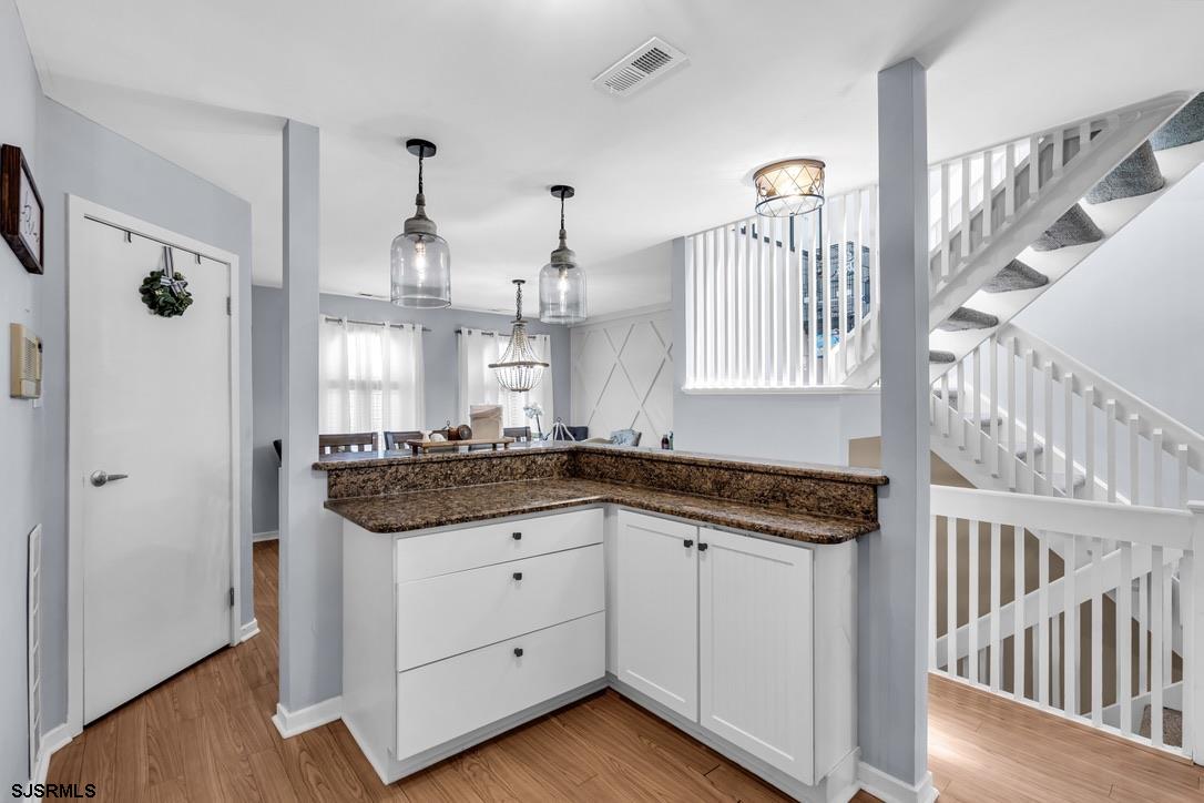 7 W 6th Street Unit: 7