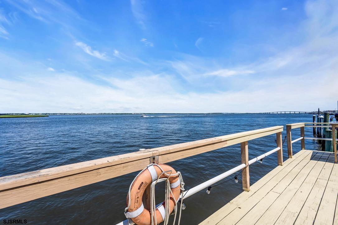 7 W 6th Street Unit: 7