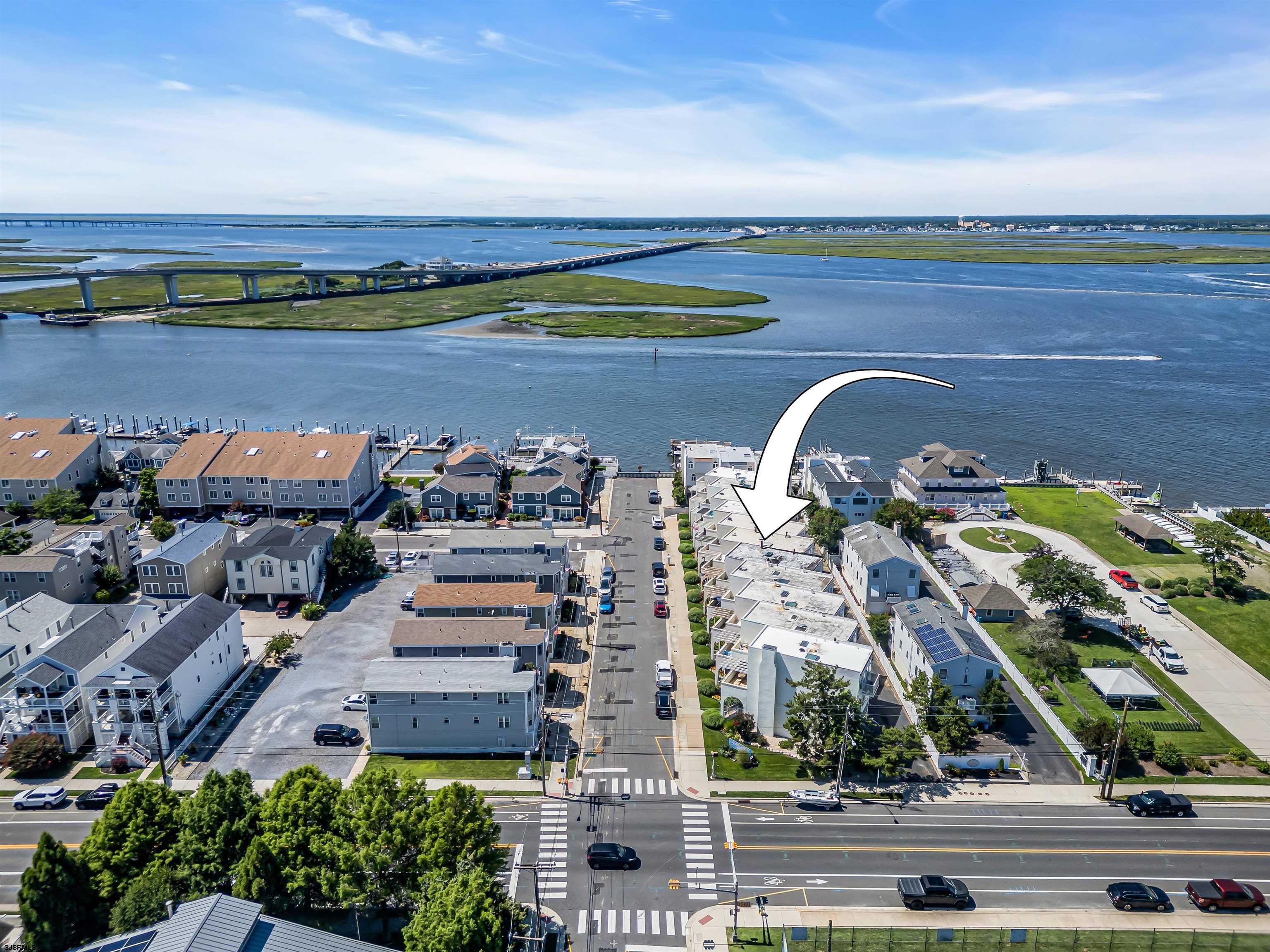 7 W 6th Street Unit: 7