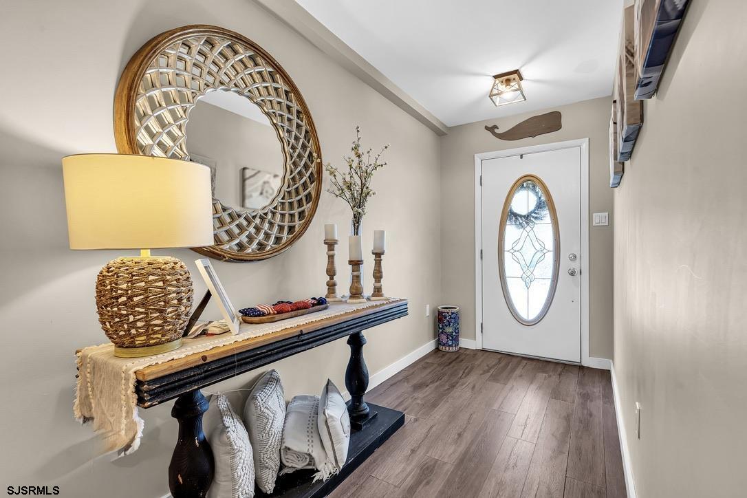 7 W 6th Street Unit: 7