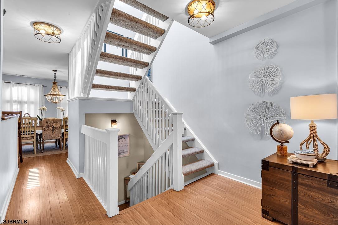 7 W 6th Street Unit: 7