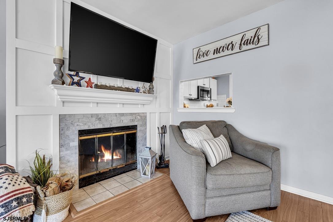 7 W 6th Street Unit: 7