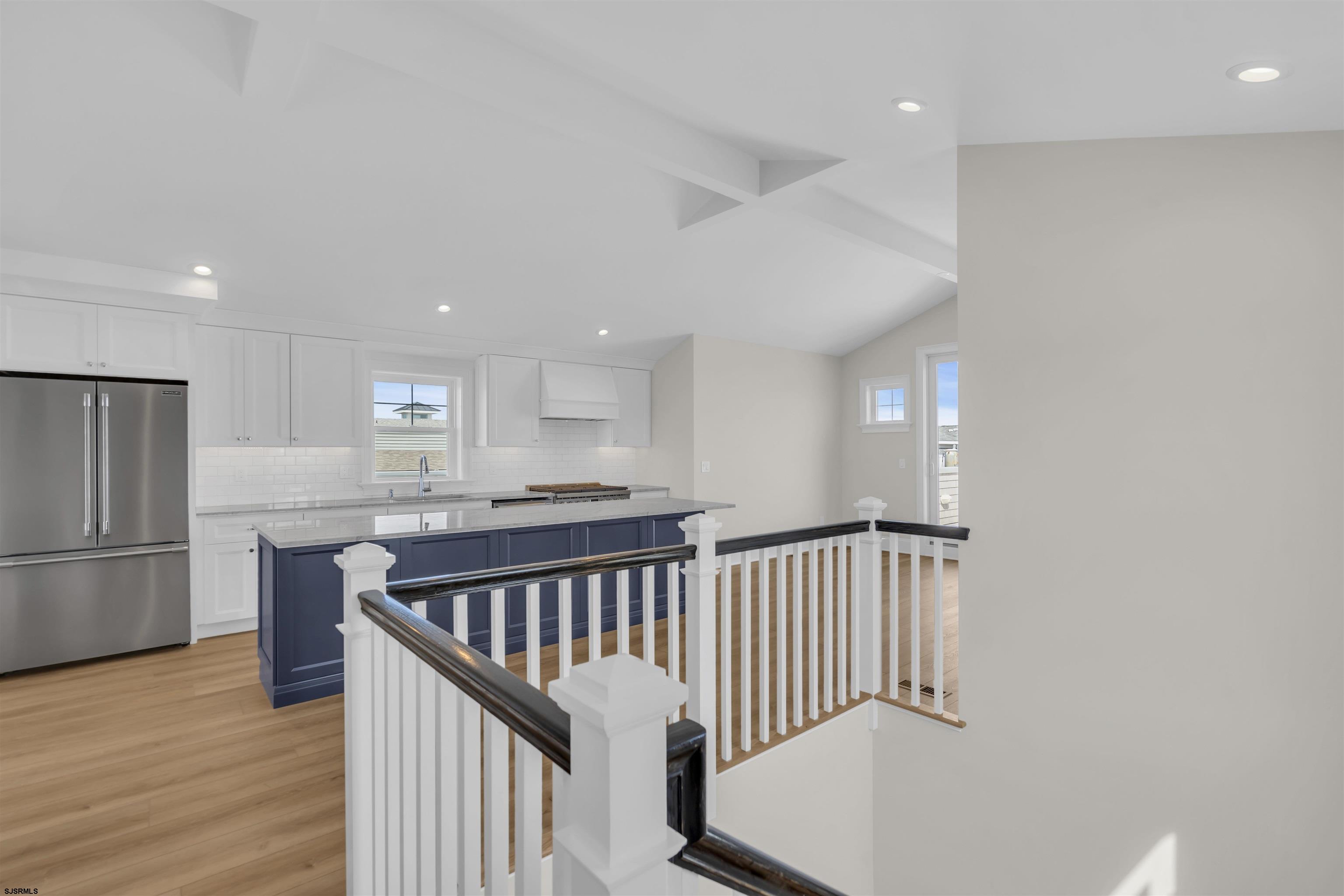 811 2nd Street Unit: 2