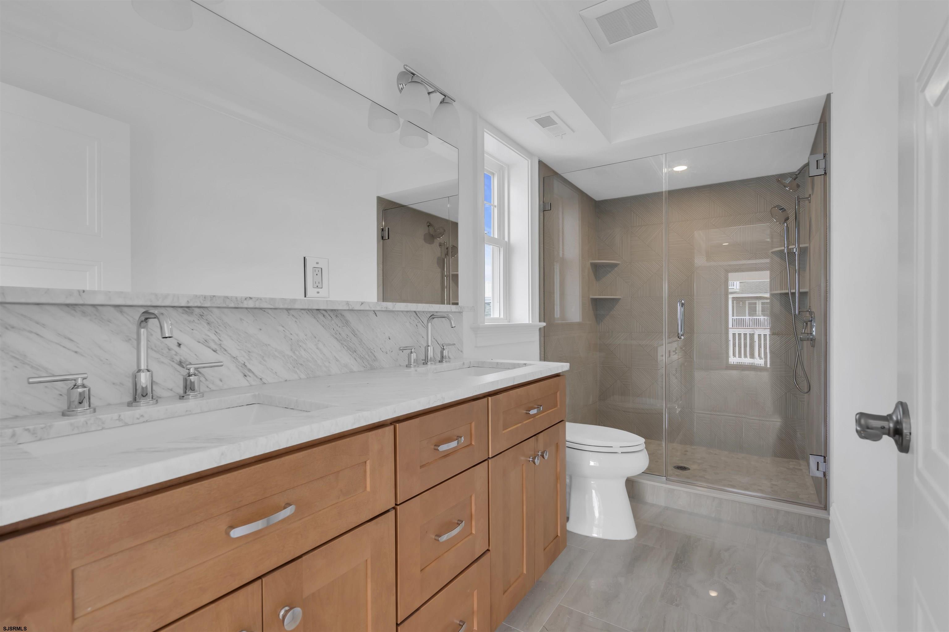 811 2nd Street Unit: 2