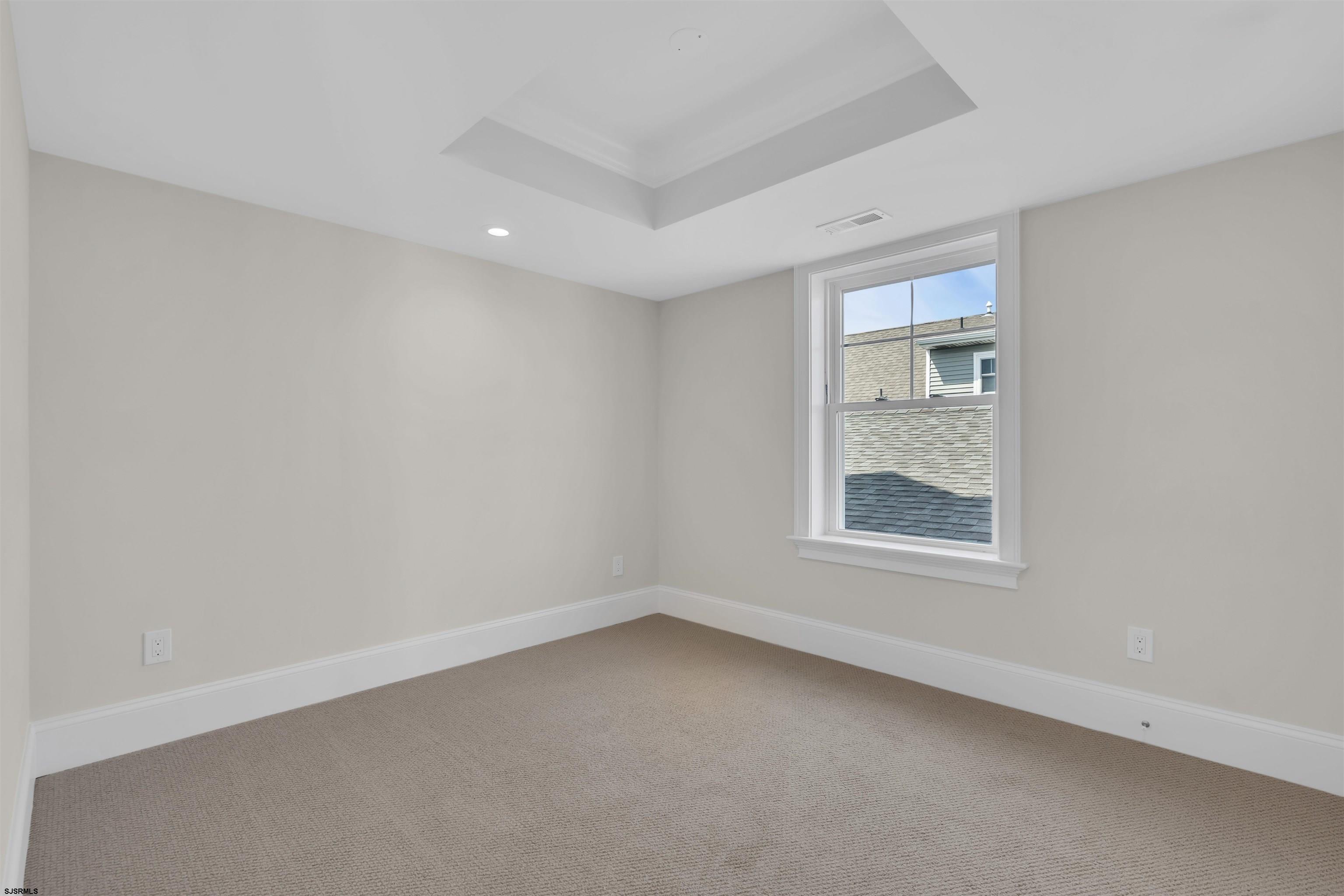 811 2nd Street Unit: 2