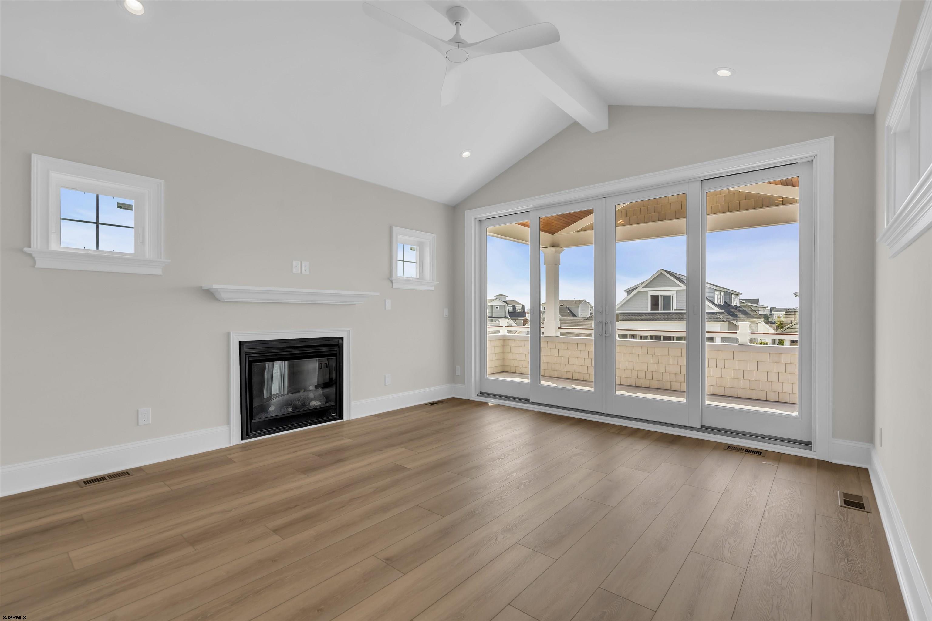 811 2nd Street Unit: 2