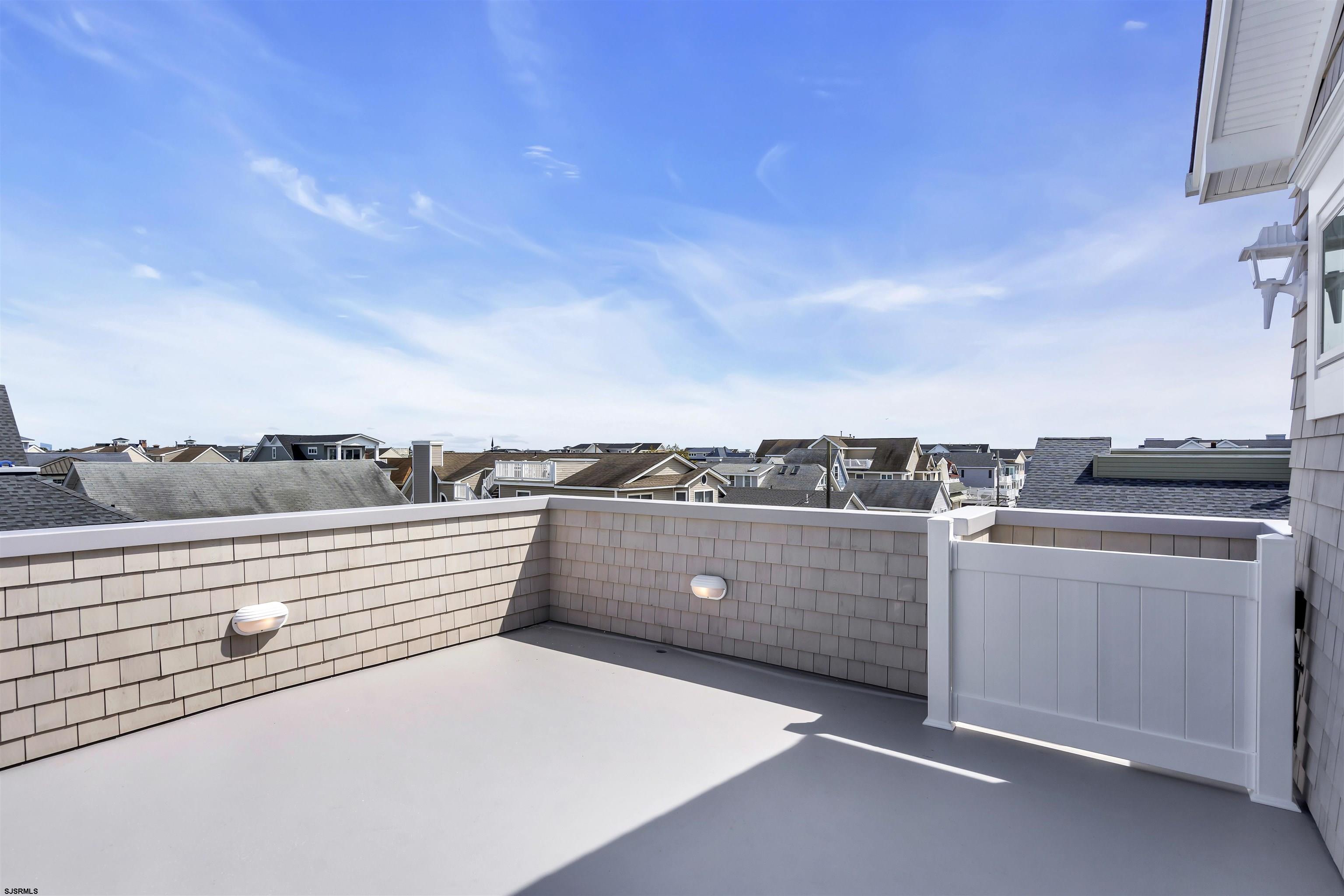 811 2nd Street Unit: 2