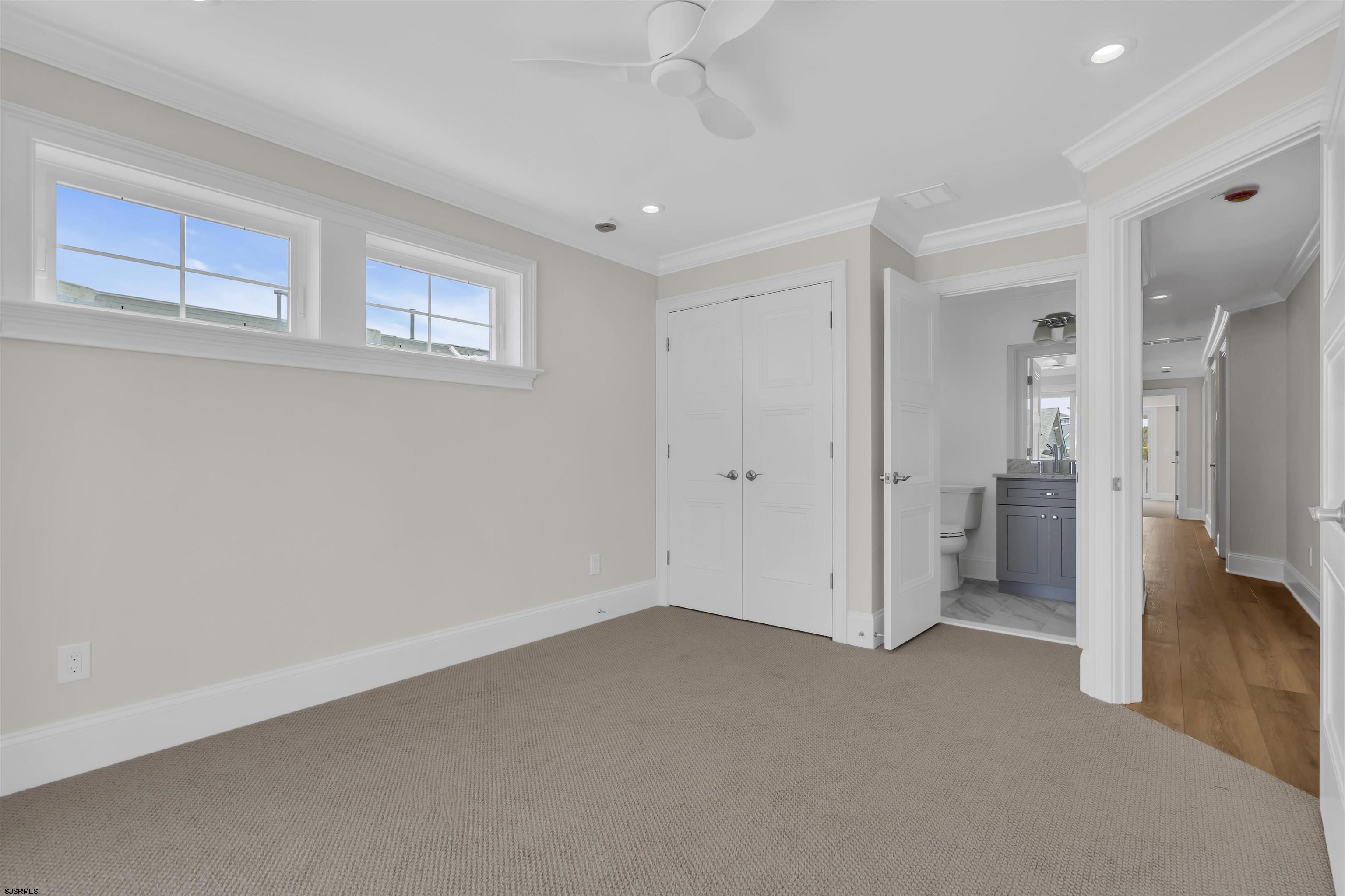 811 2nd Street Unit: 2