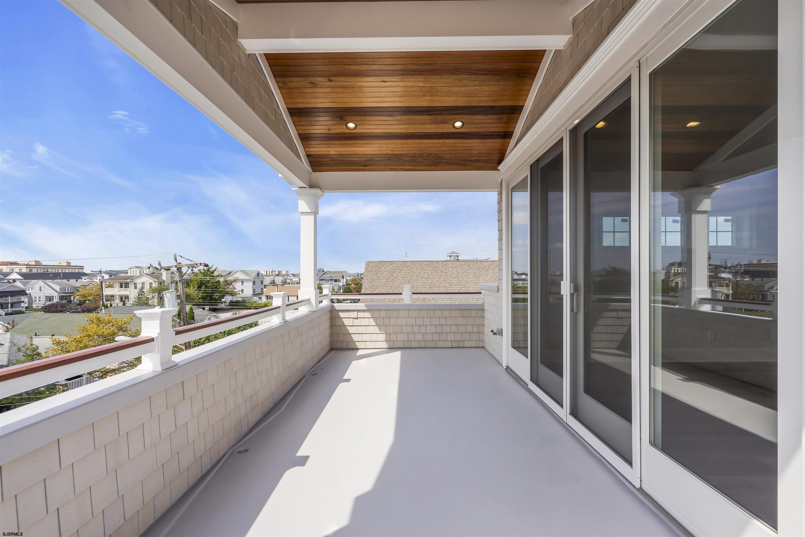 811 2nd Street Unit: 2