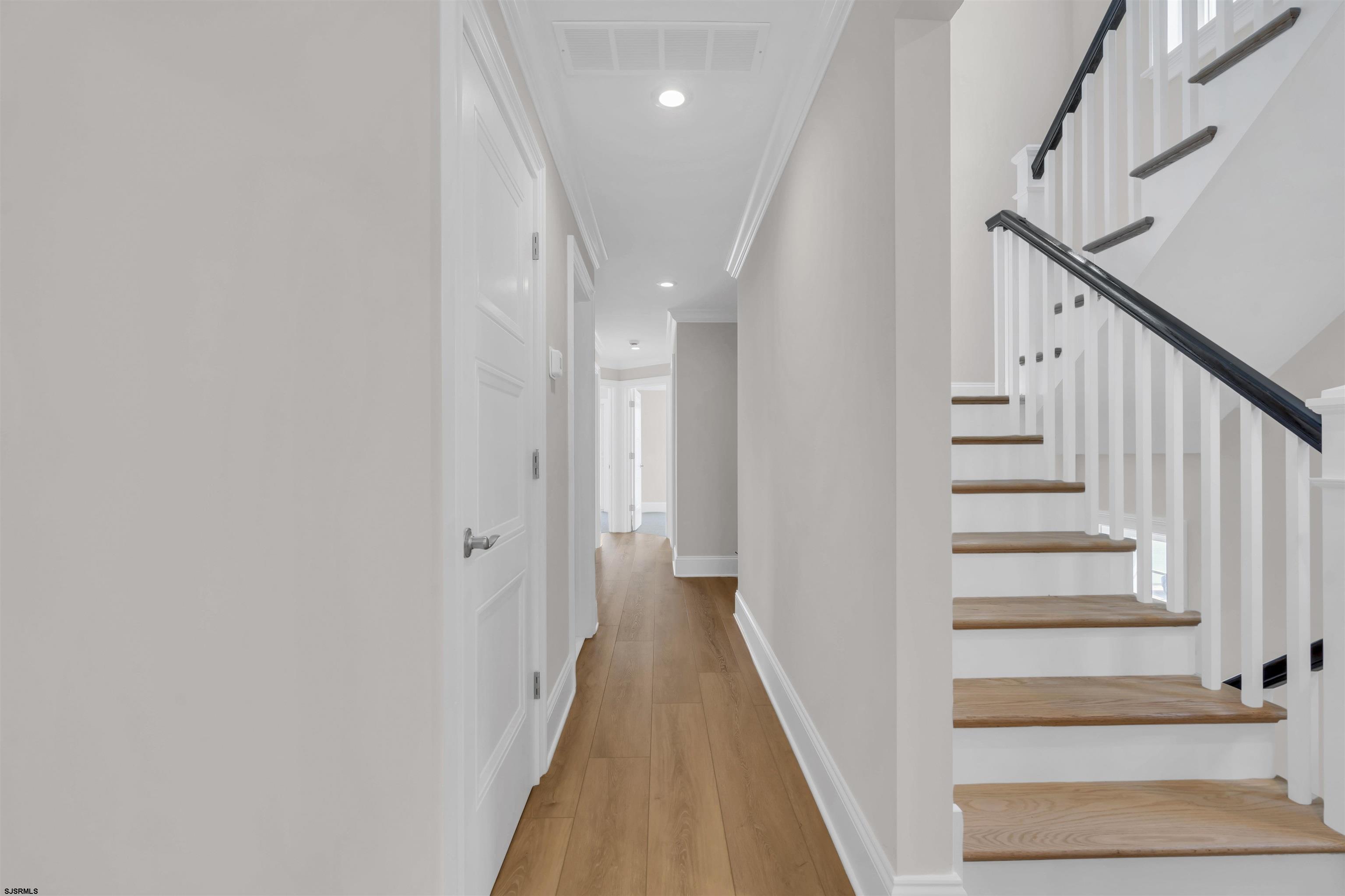 811 2nd Street Unit: 2