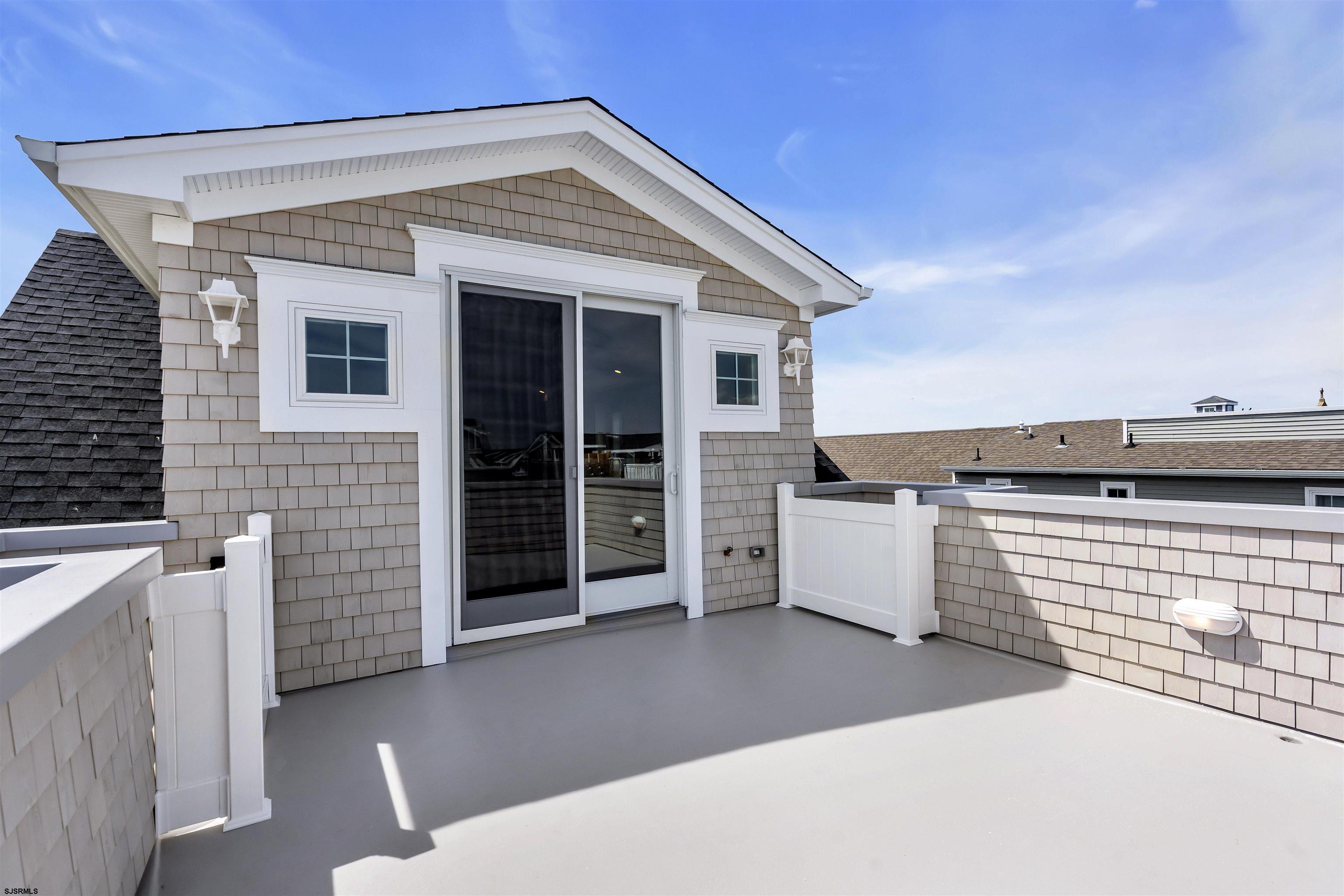 811 2nd Street Unit: 2