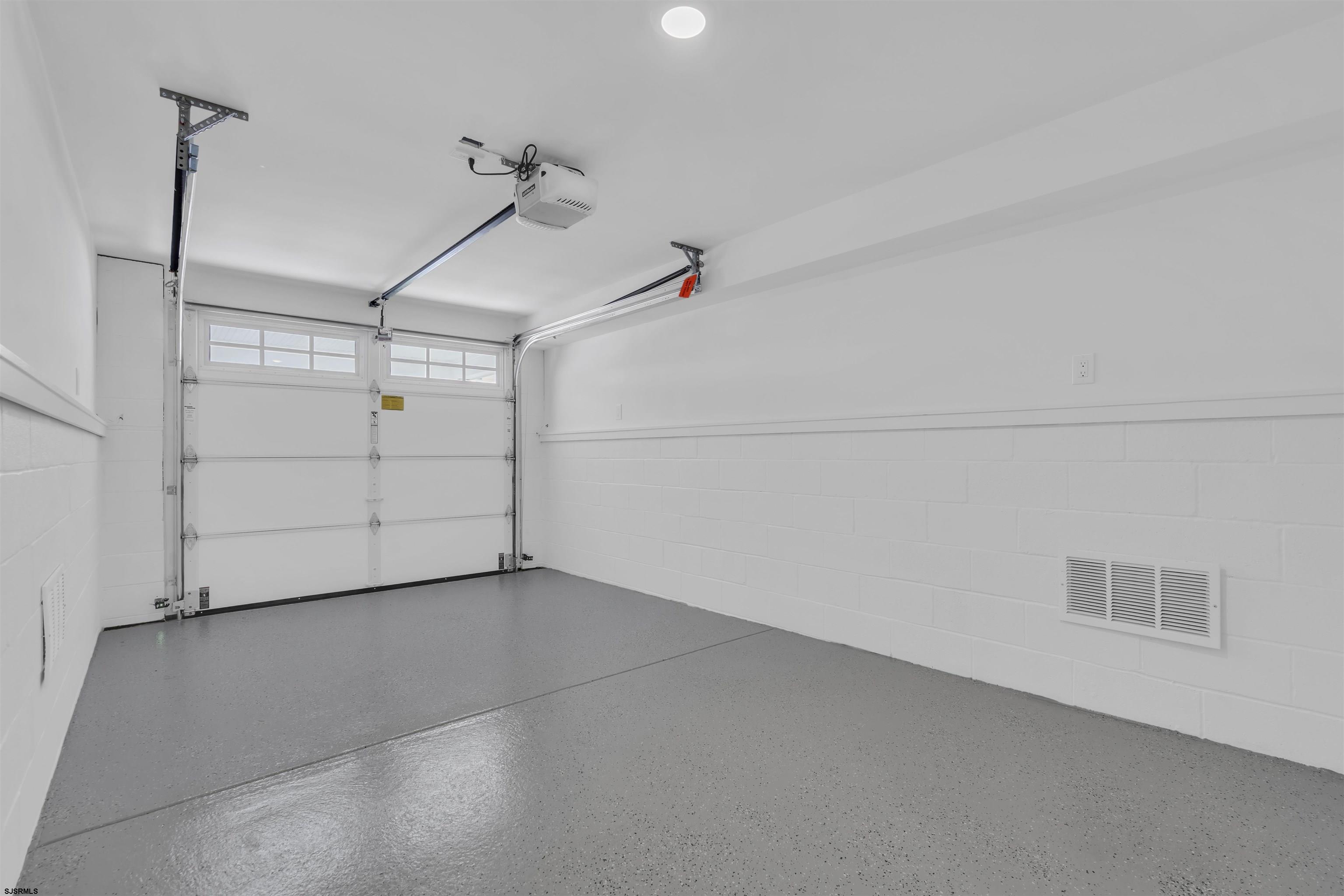 811 2nd Street Unit: 2