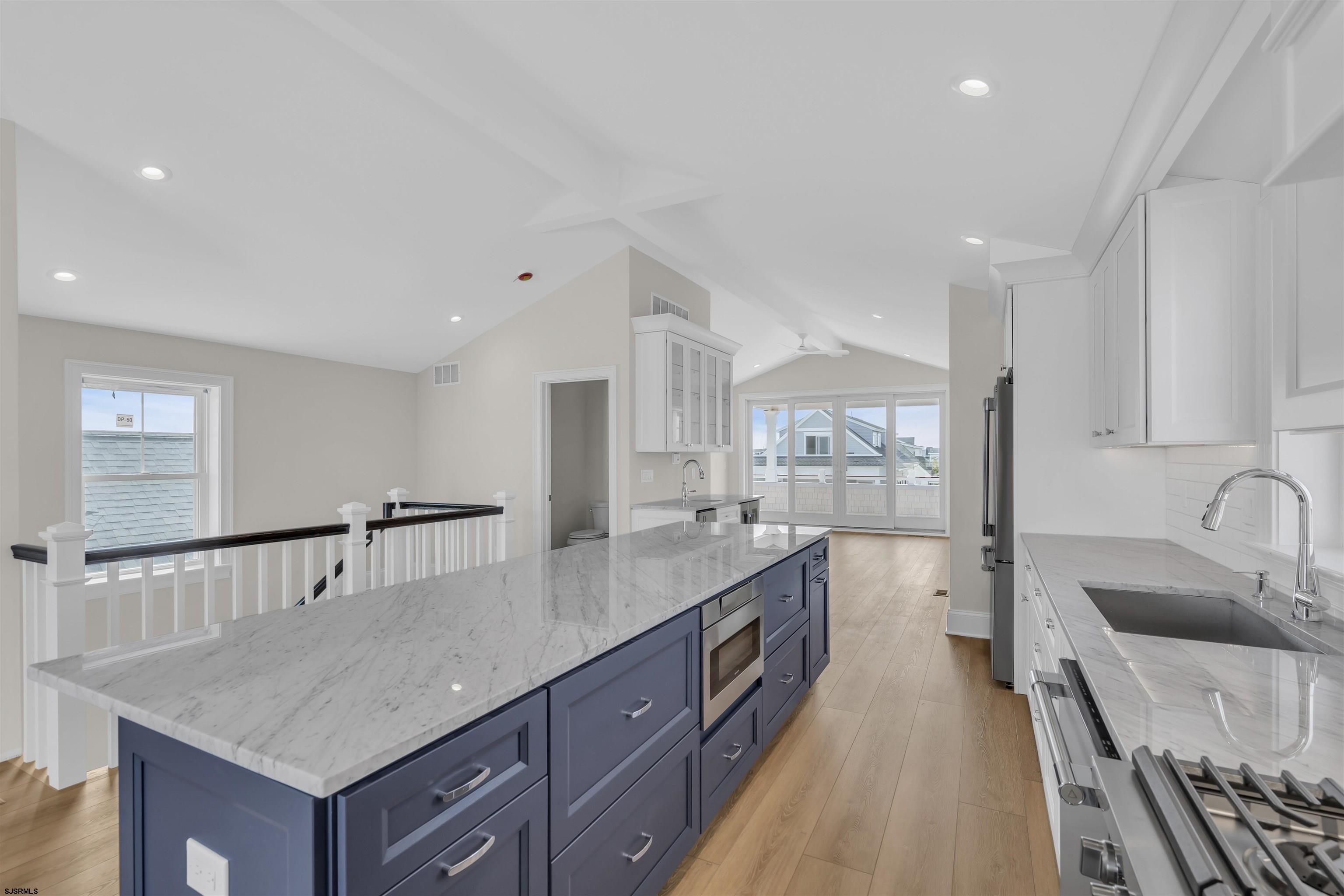 811 2nd Street Unit: 2