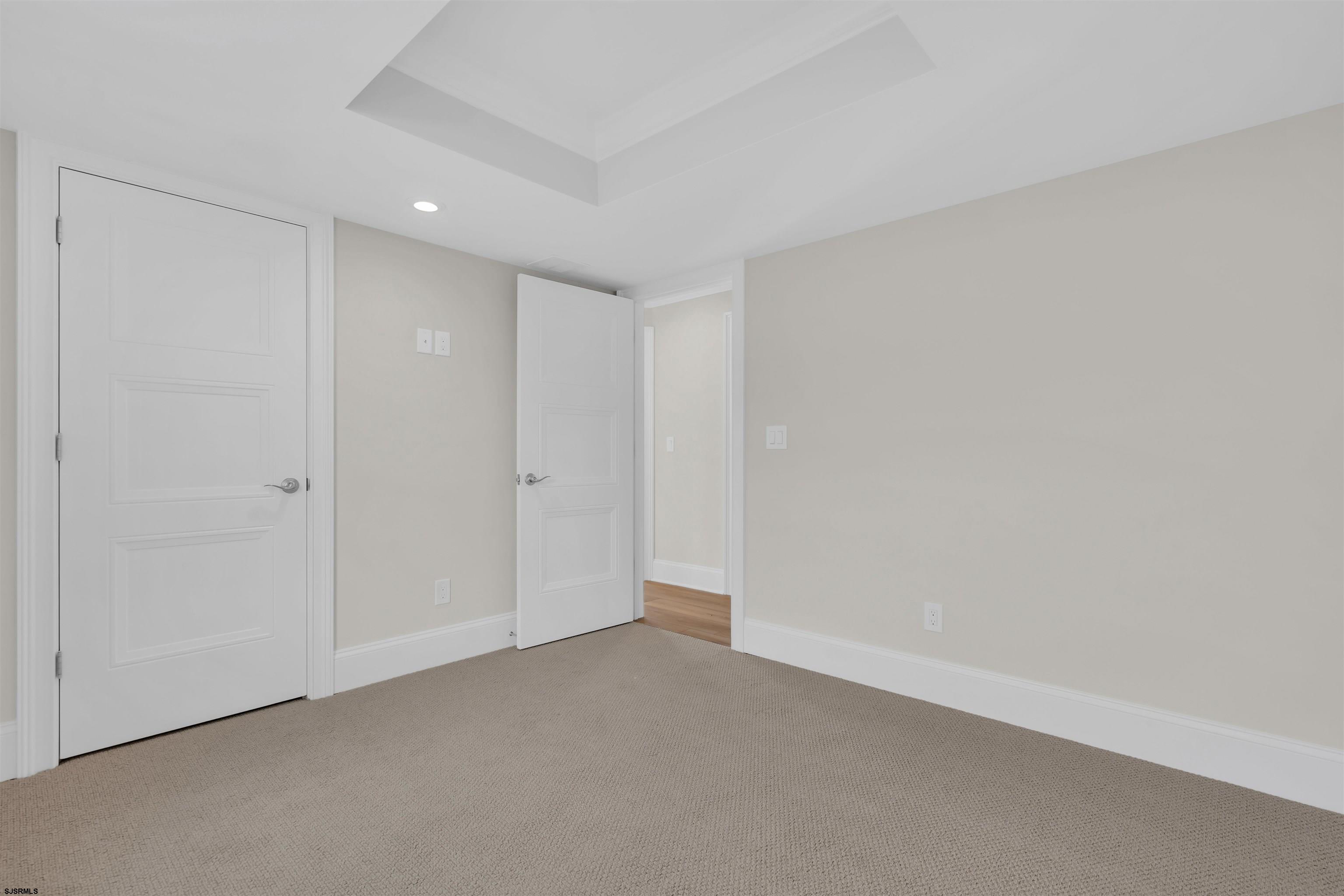 811 2nd Street Unit: 2