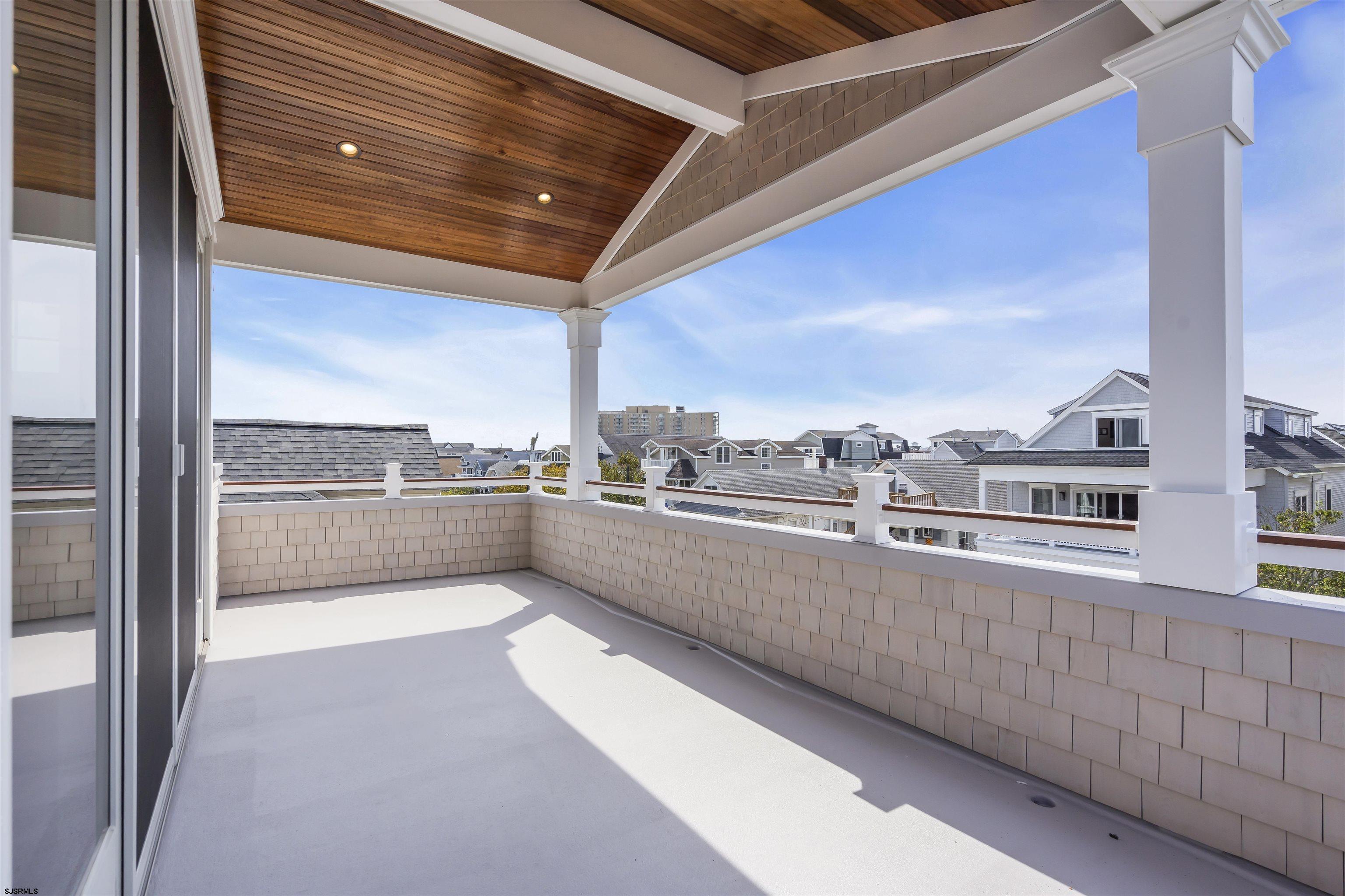 811 2nd Street Unit: 2