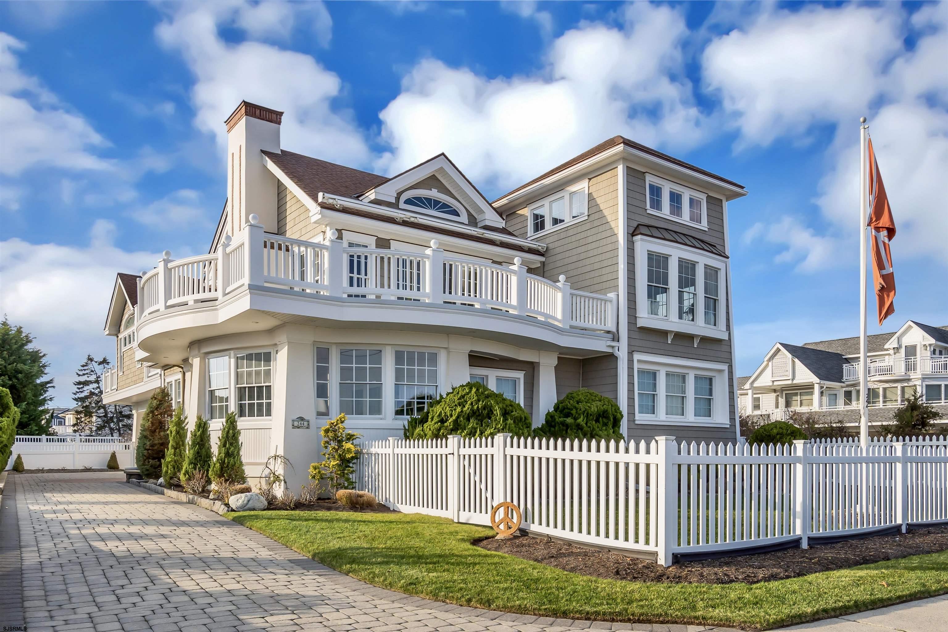 244 E Atlantic Blvd
