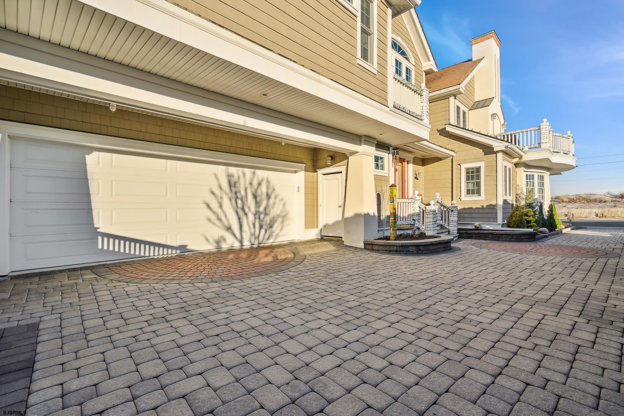 244 E Atlantic Blvd