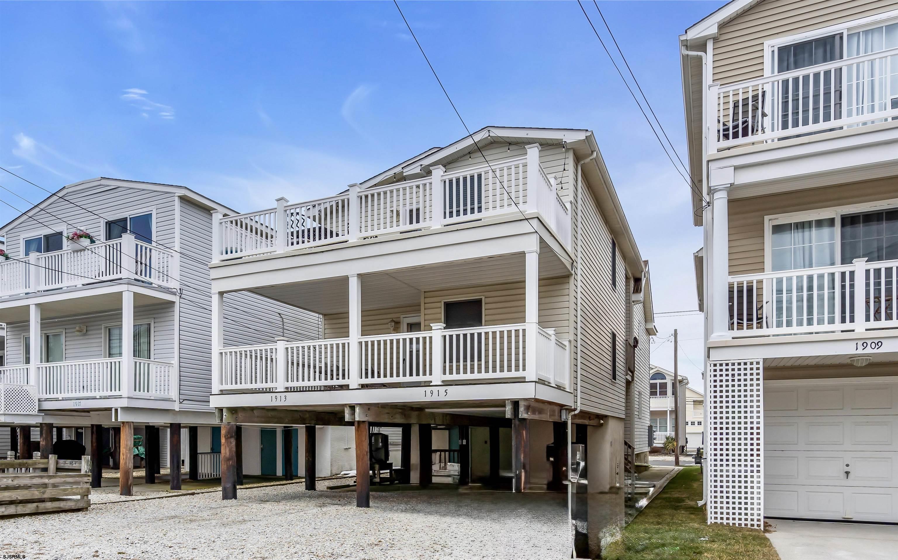 1915 Asbury Avenue Unit: 2