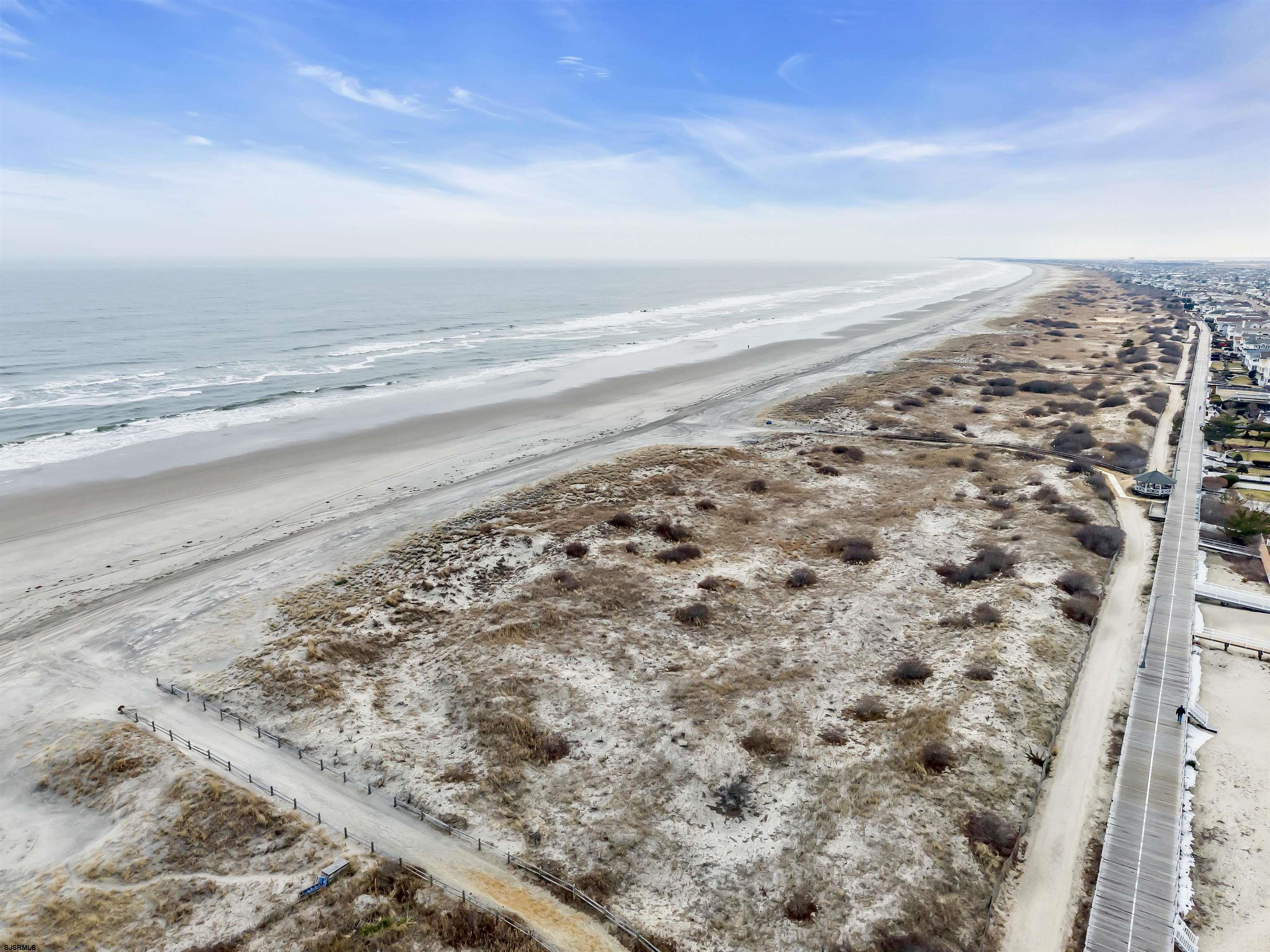 1915 Asbury Avenue Unit: 2