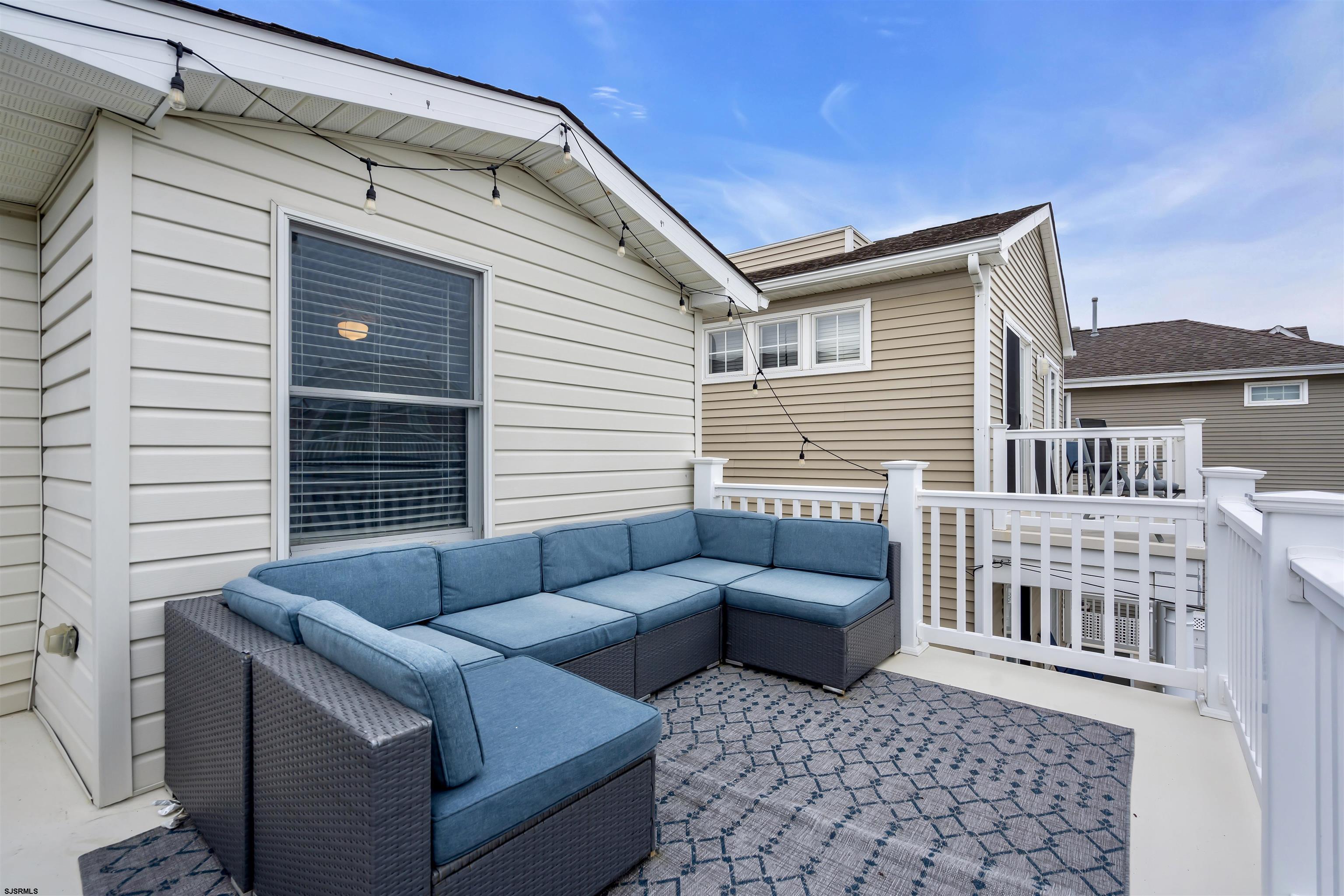 1915 Asbury Avenue Unit: 2