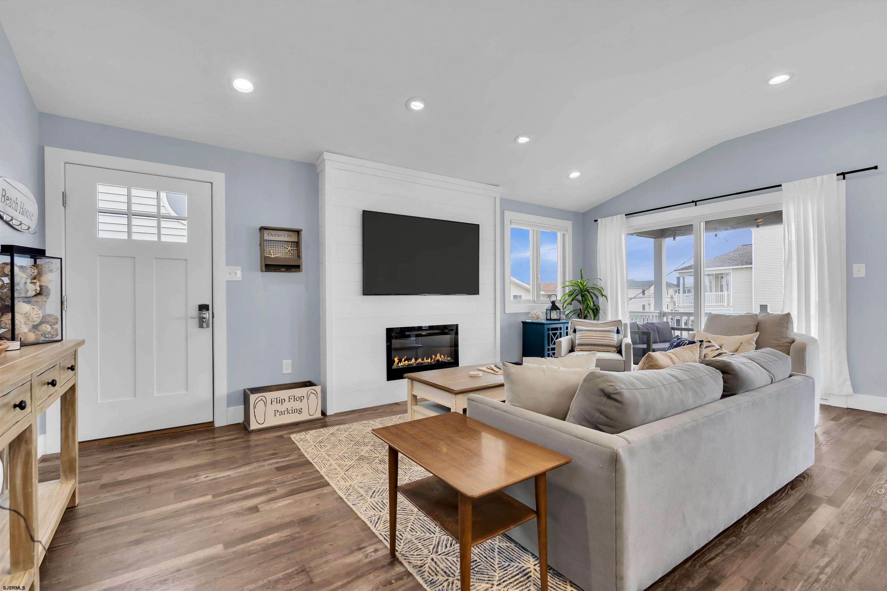 2206 Asbury Avenue Unit: 2