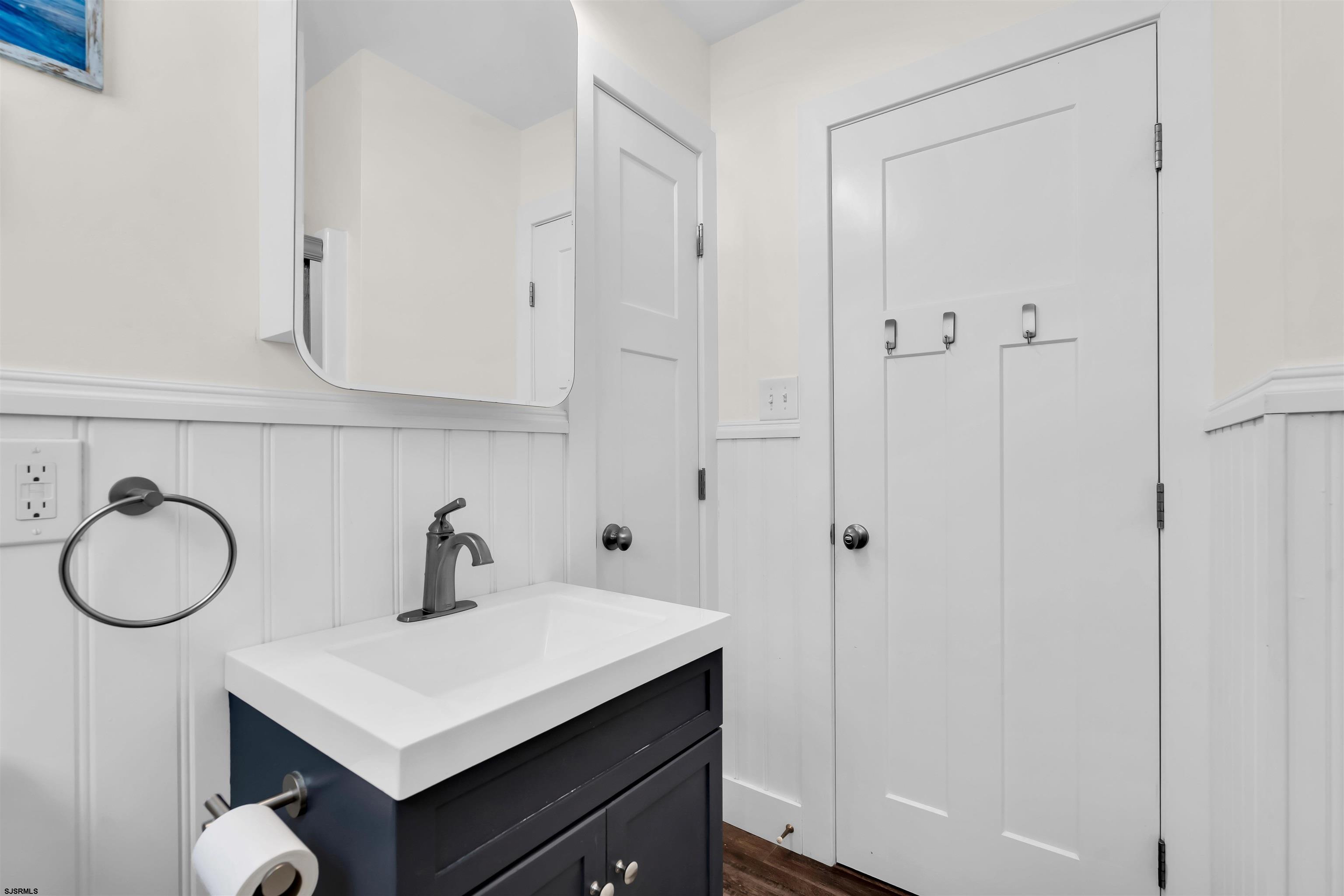 2206 Asbury Avenue Unit: 2