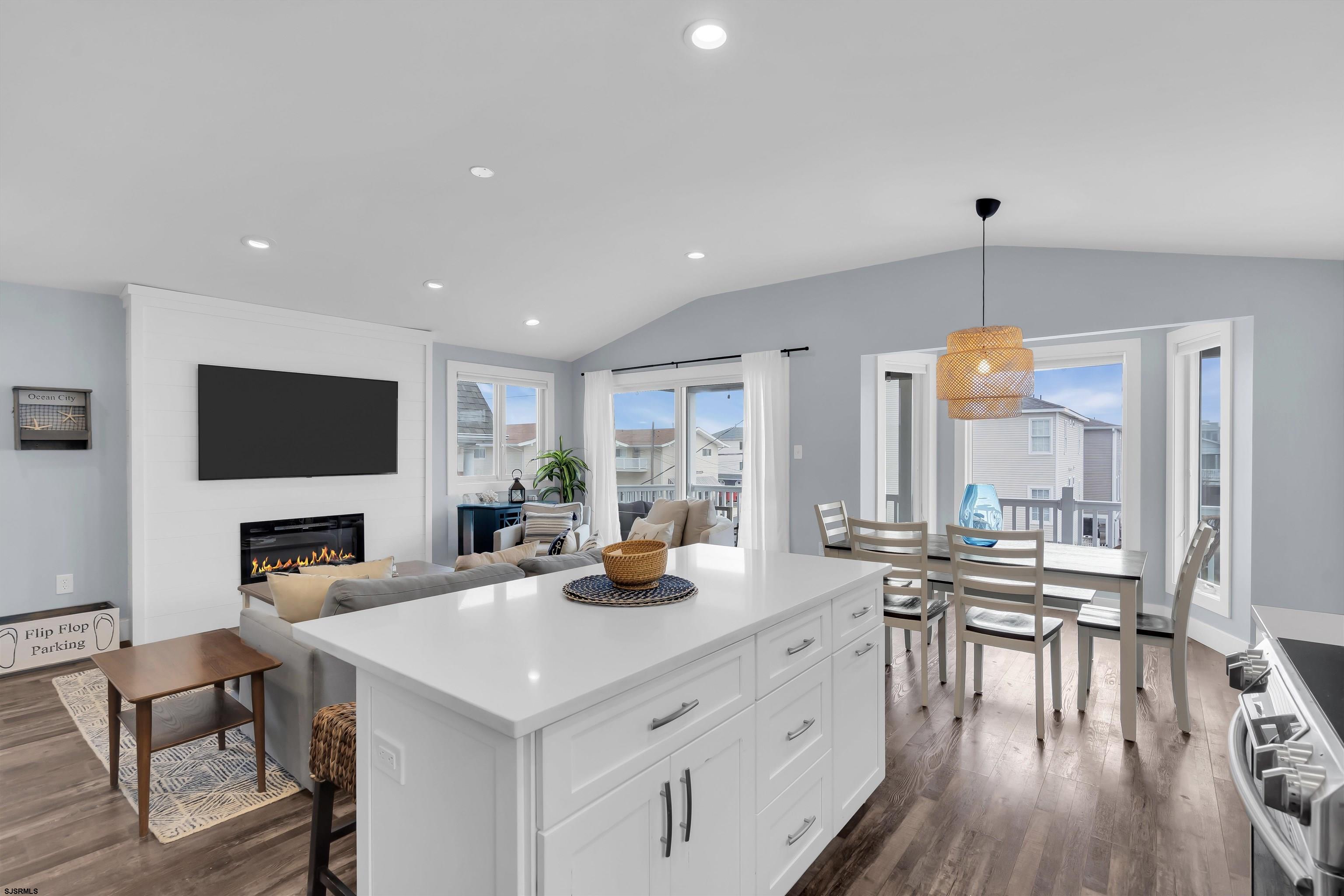 2206 Asbury Avenue Unit: 2