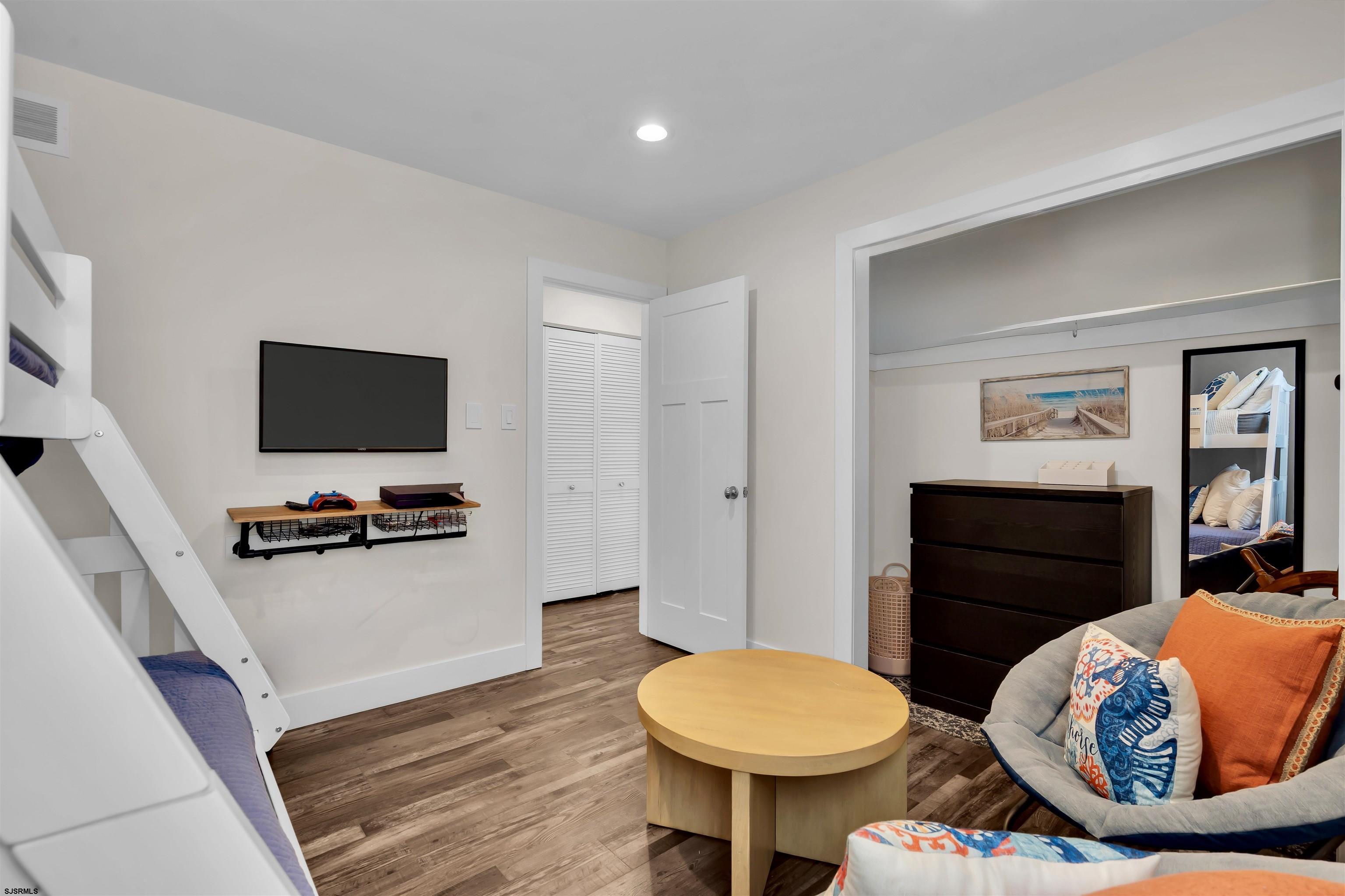 2206 Asbury Avenue Unit: 2