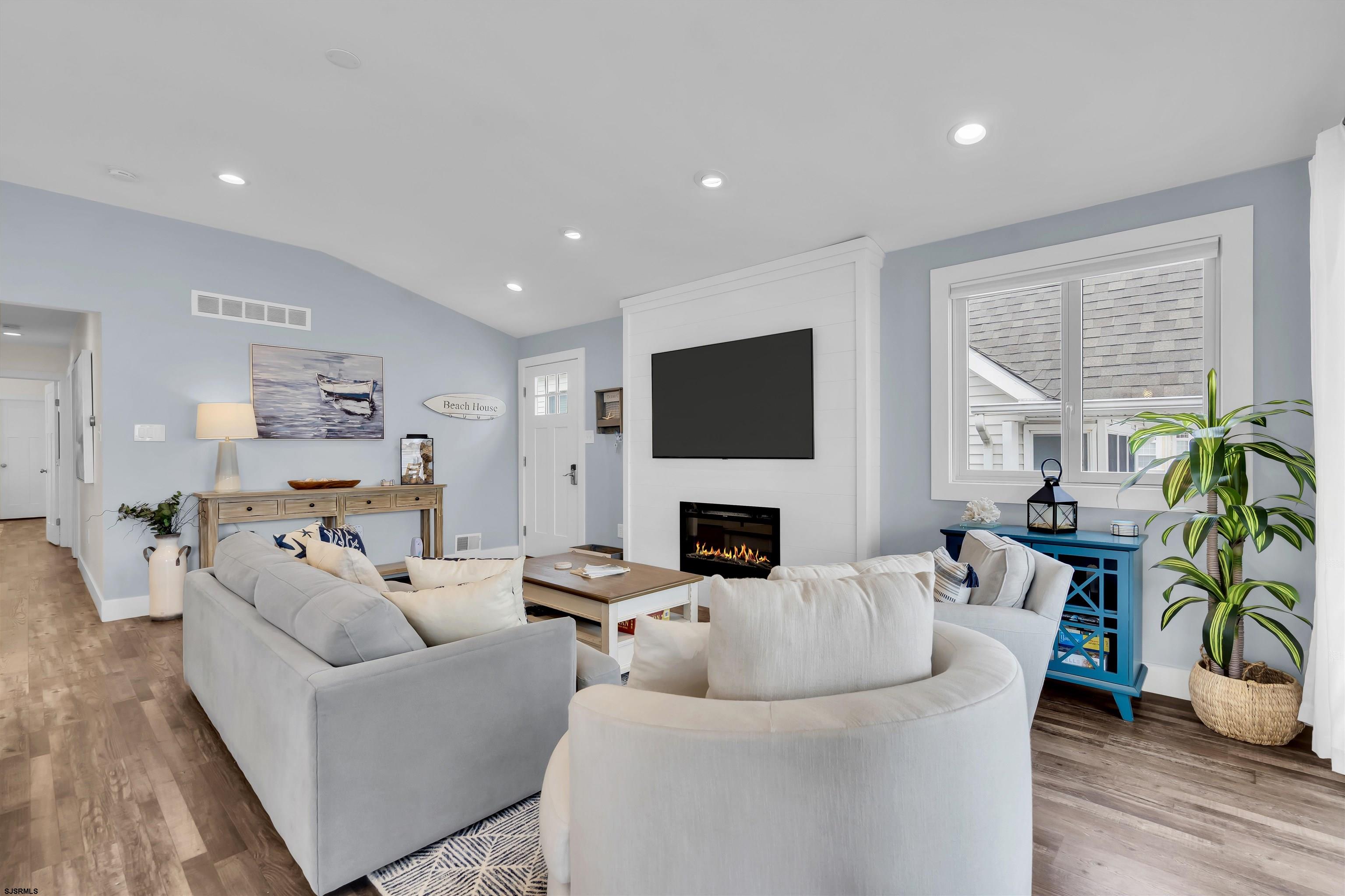 2206 Asbury Avenue Unit: 2