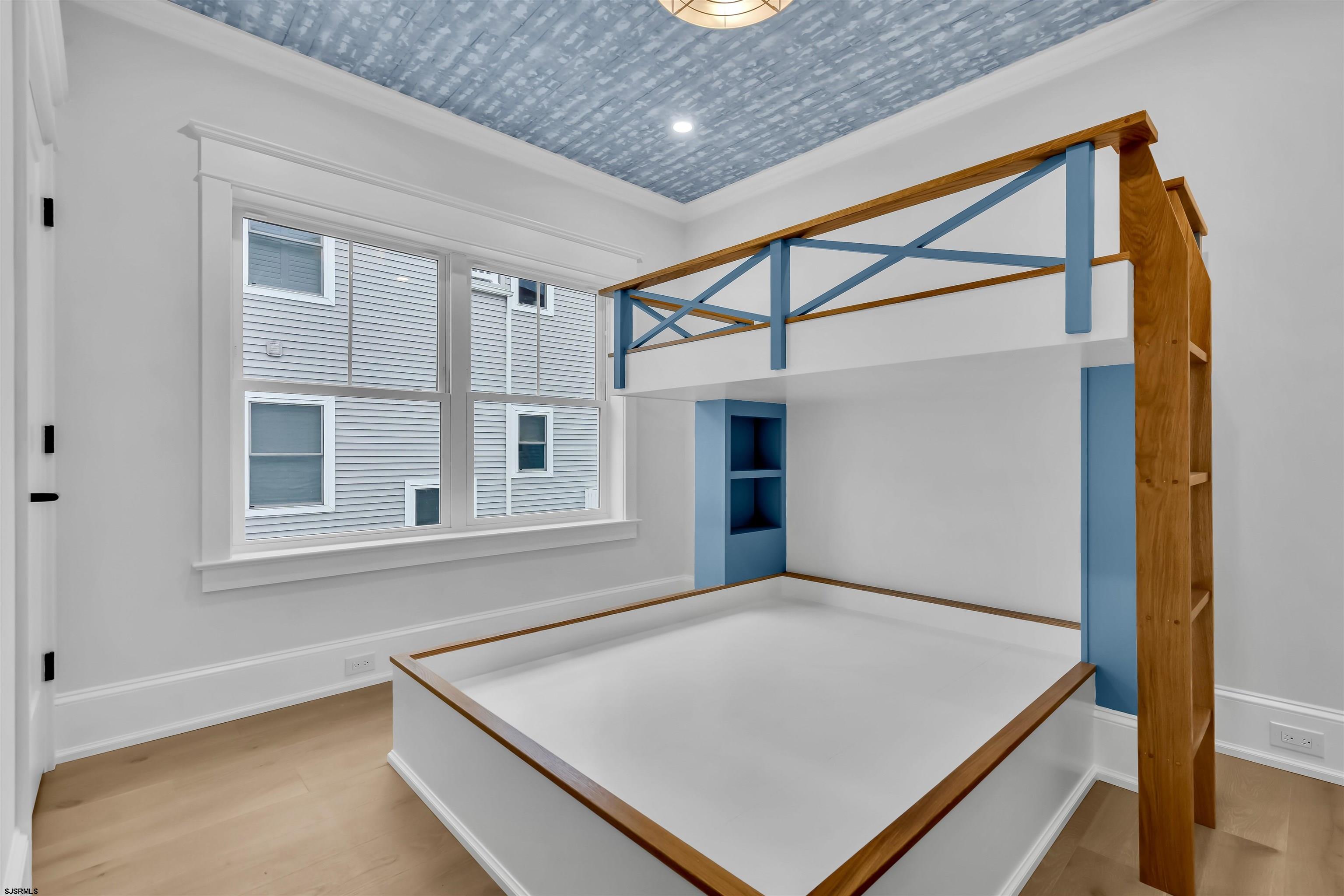 5129 West Avenue Unit: 1