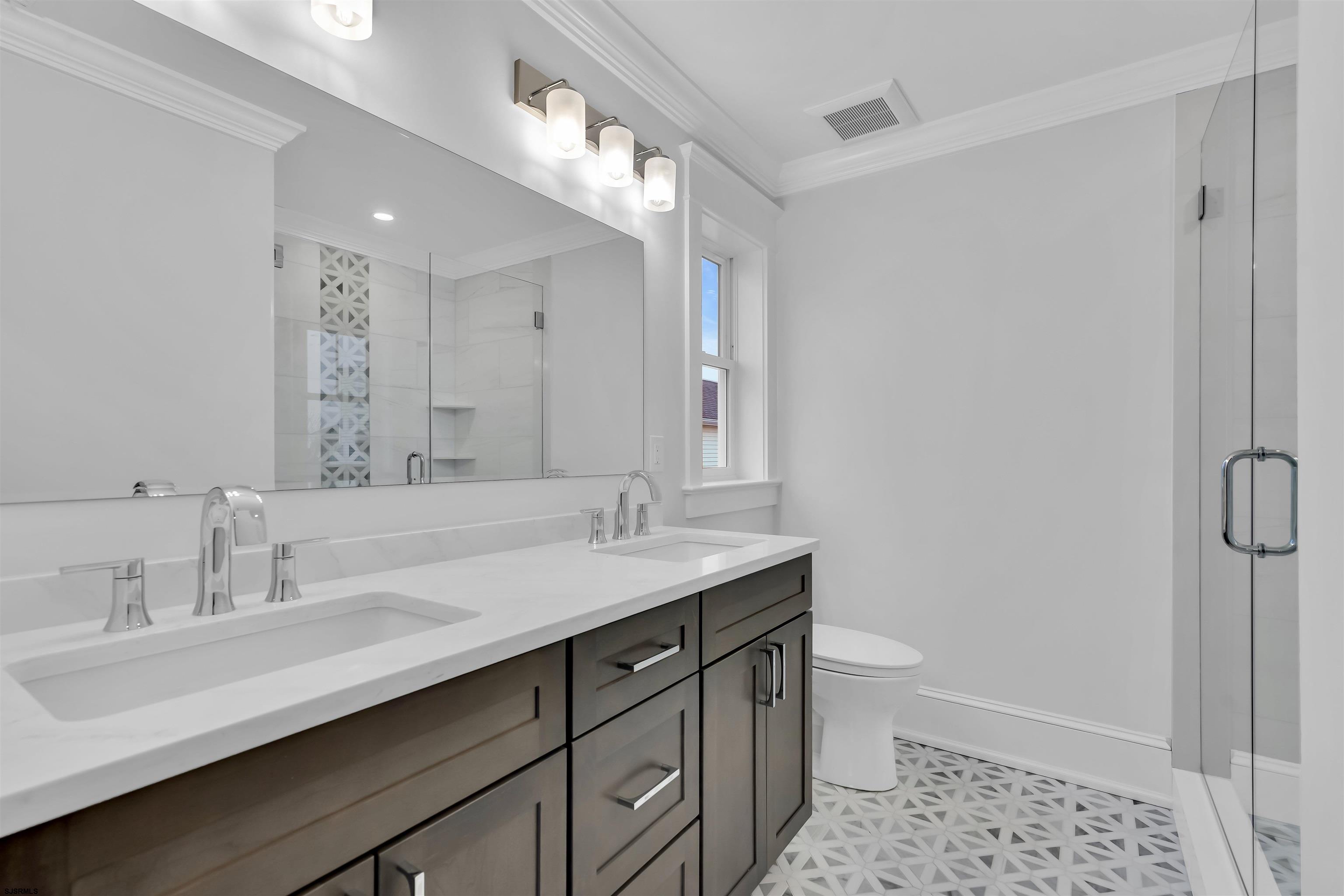 5131 West Avenue Unit: 2