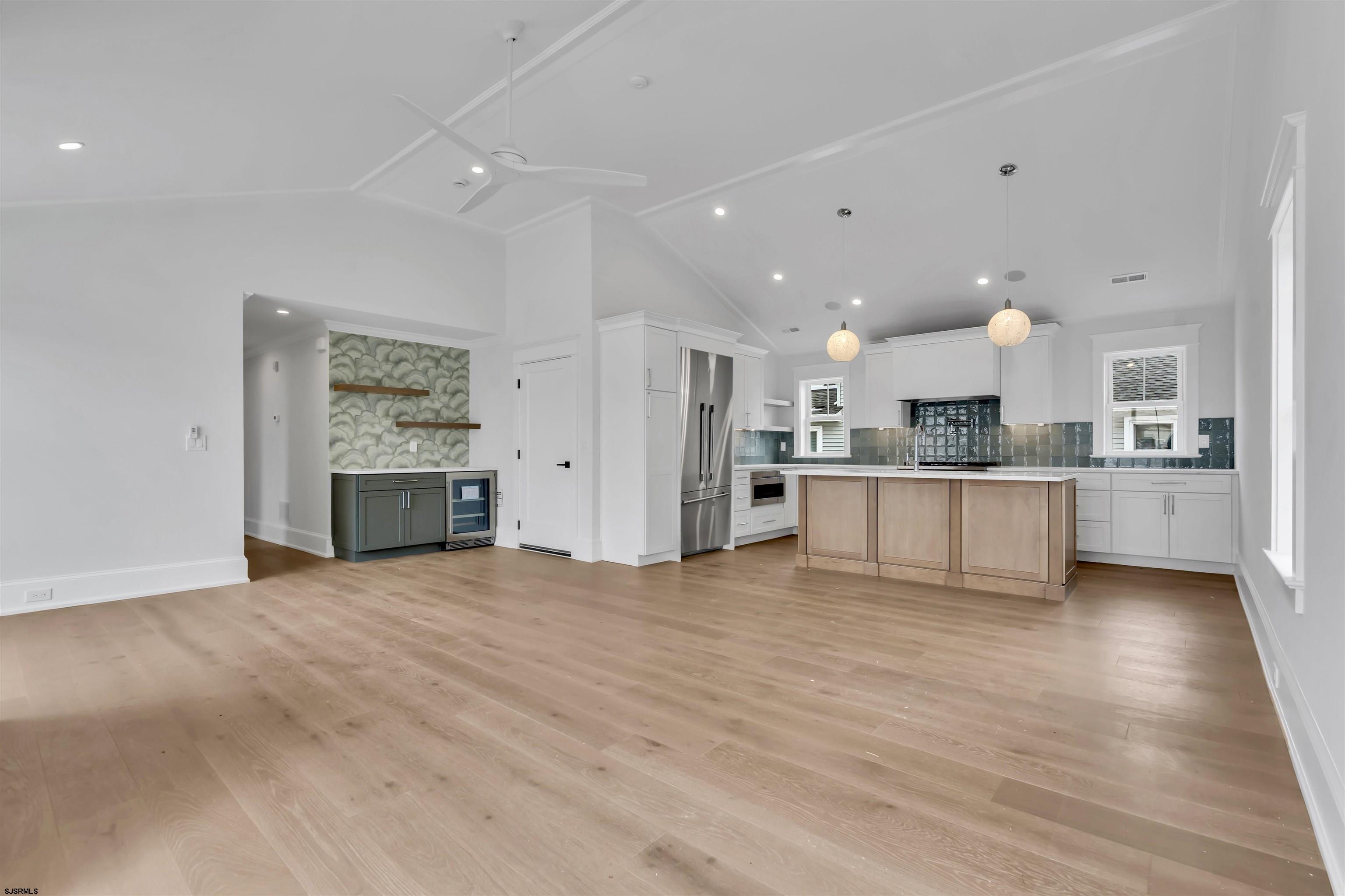 5131 West Avenue Unit: 2