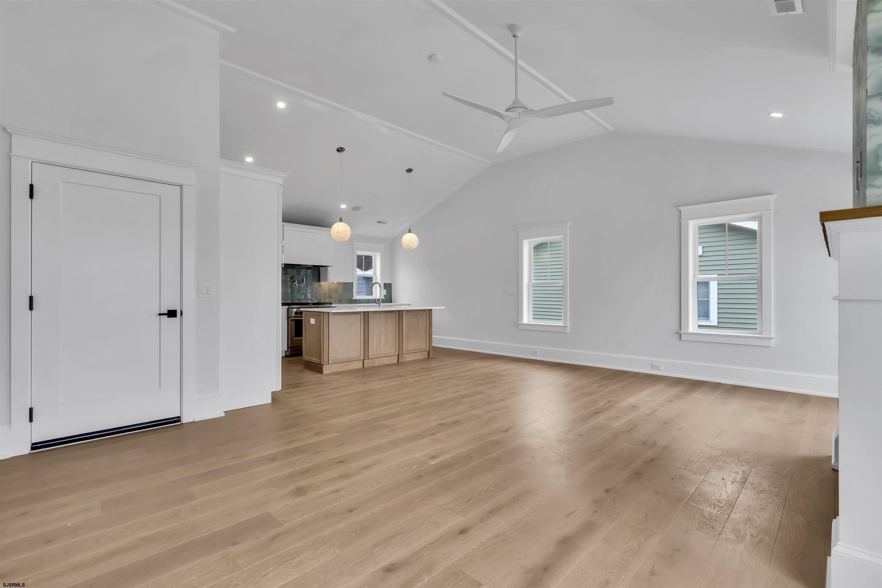 5131 West Avenue Unit: 2