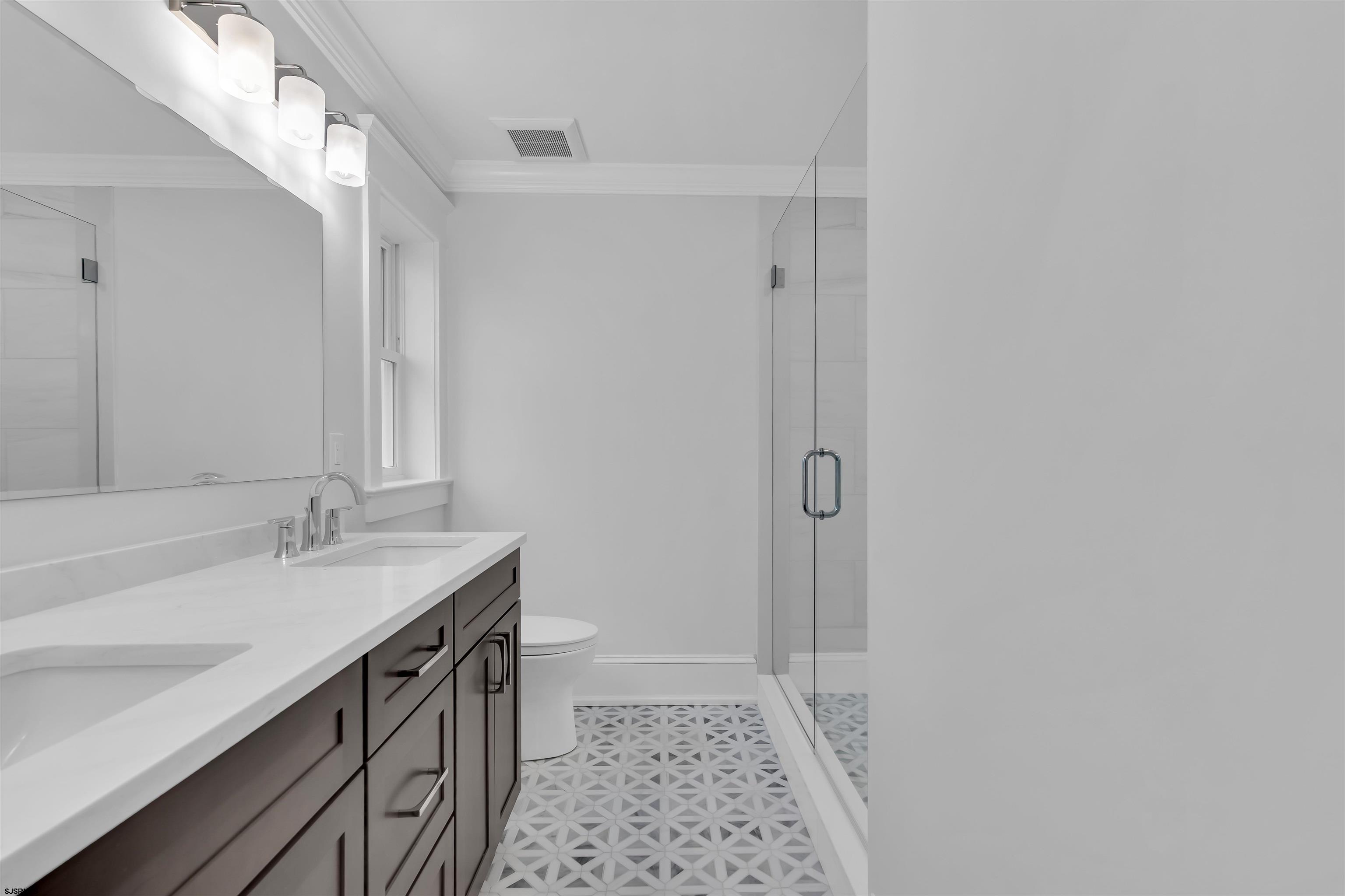 5131 West Avenue Unit: 2