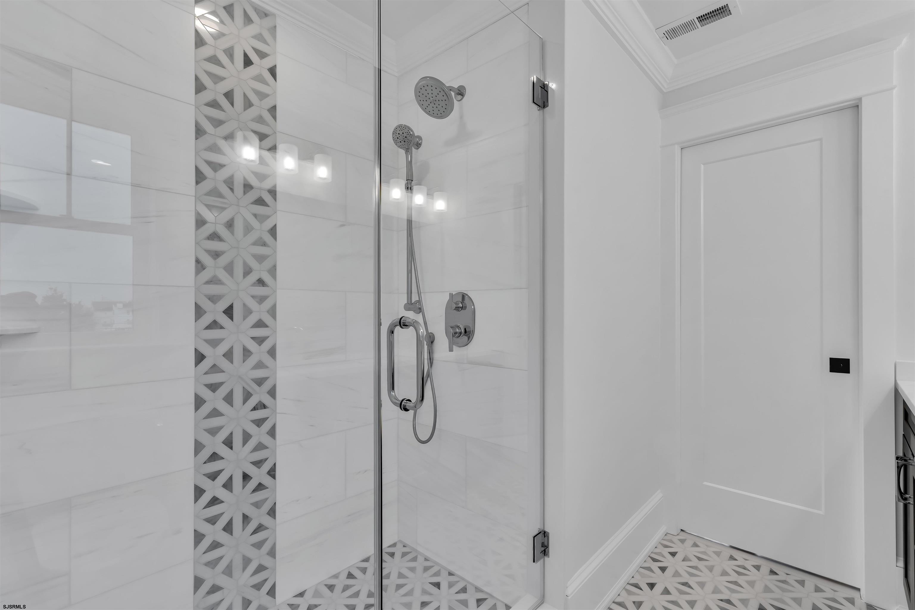 5131 West Avenue Unit: 2
