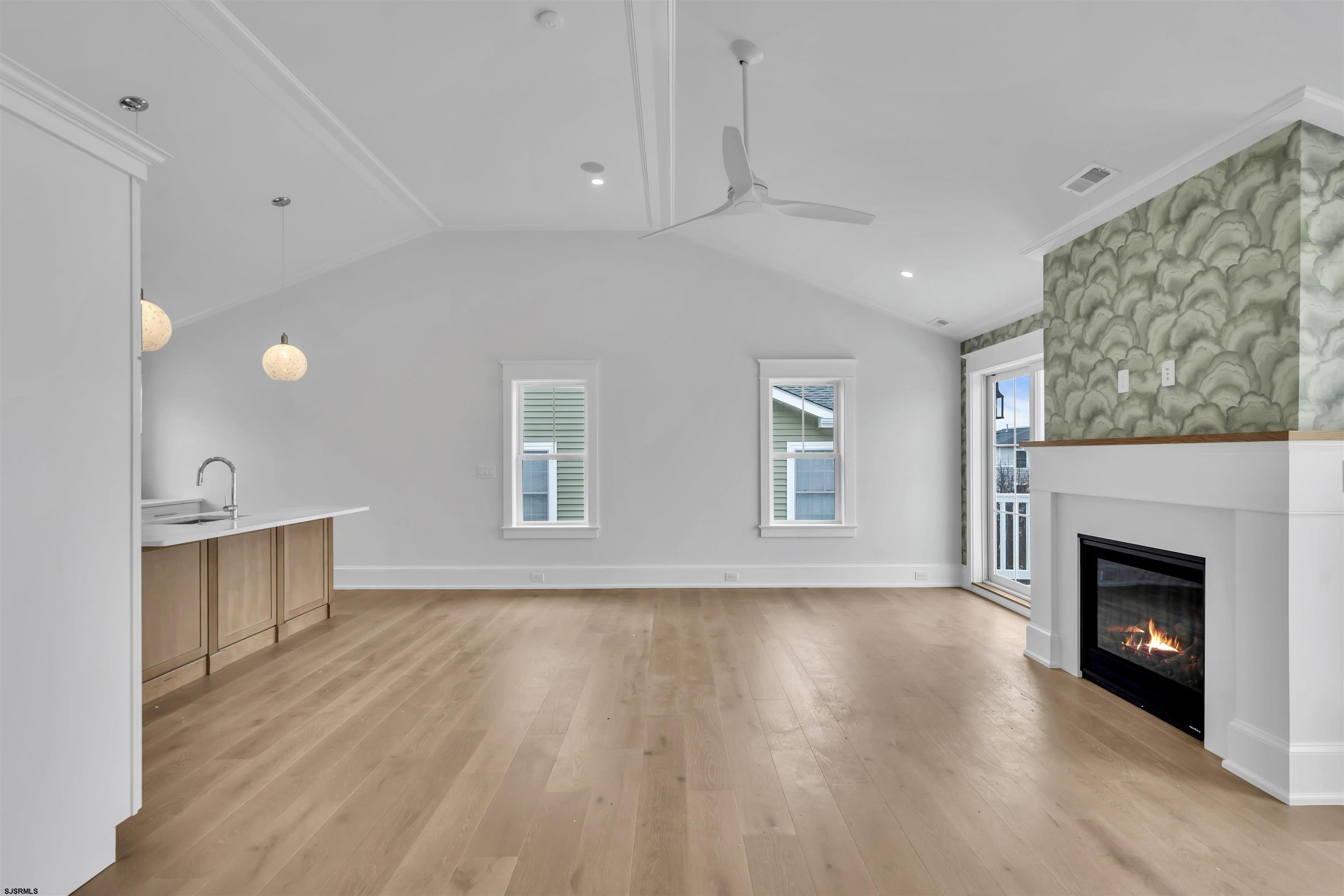 5131 West Avenue Unit: 2
