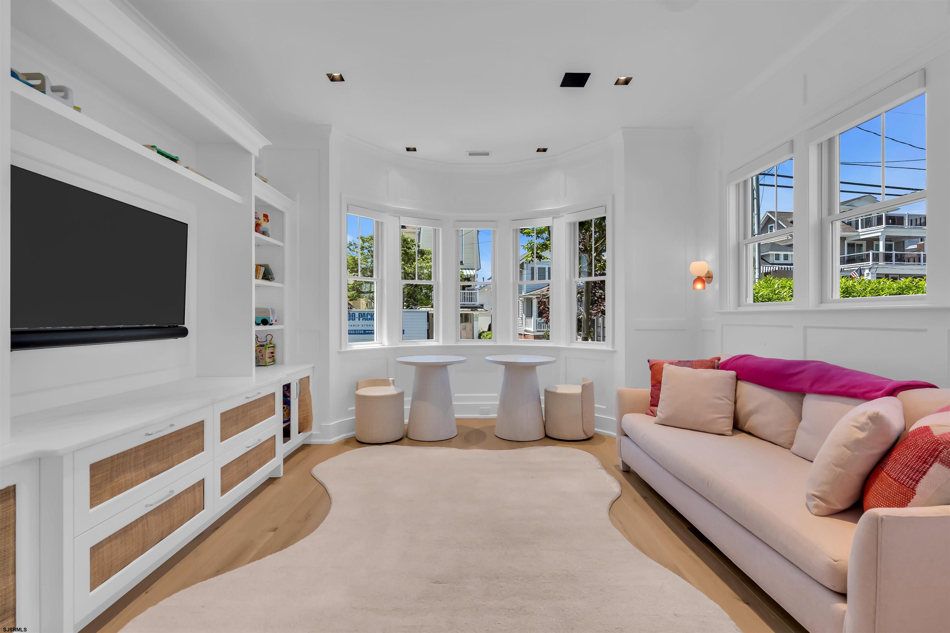 2 Morningside Road
