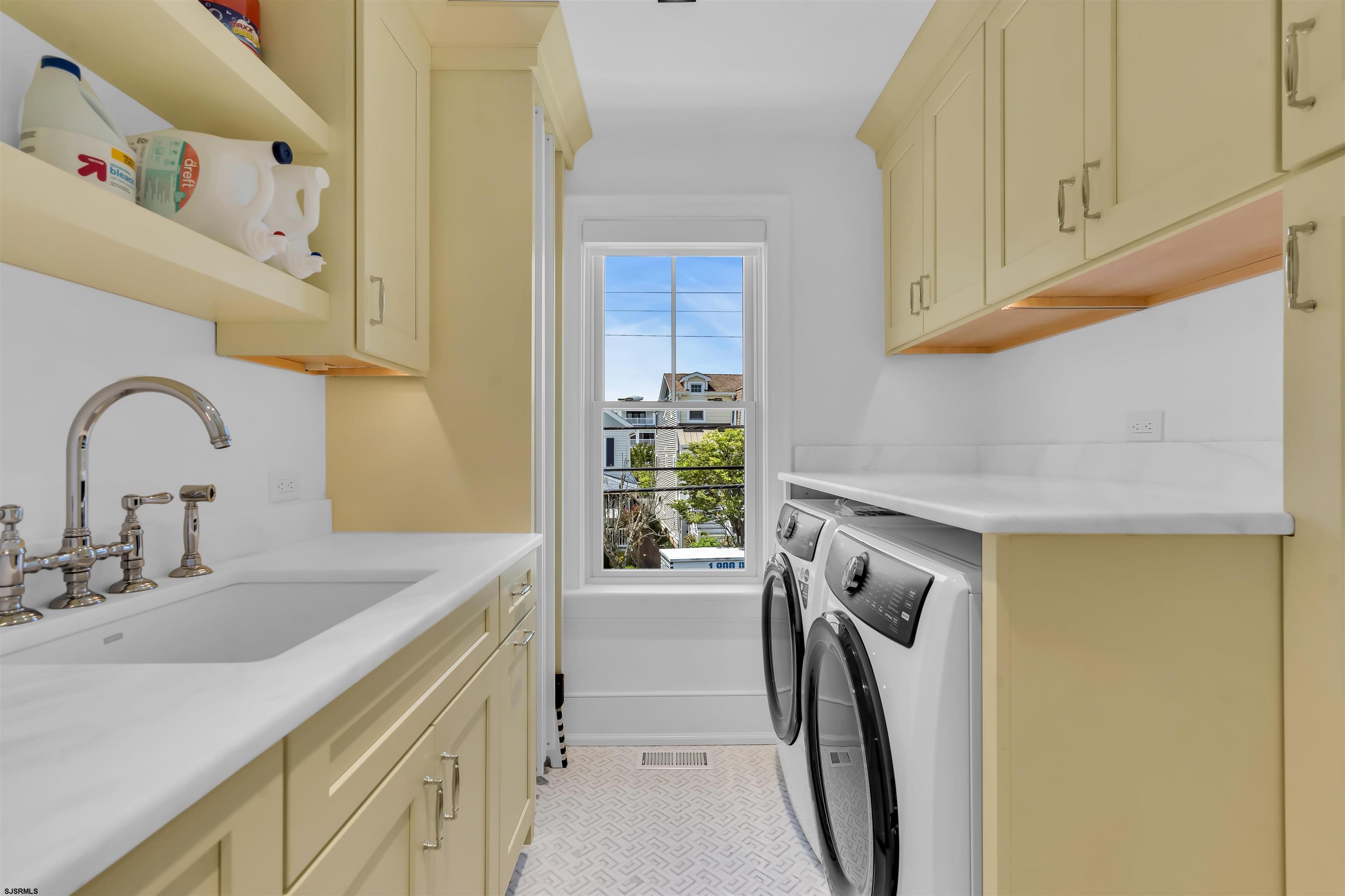 2 Morningside Road