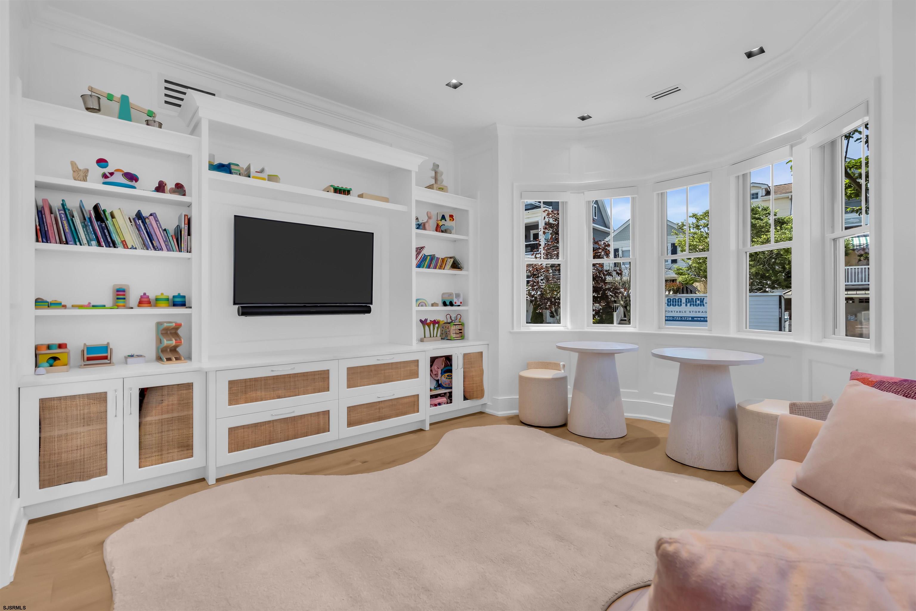 2 Morningside Road
